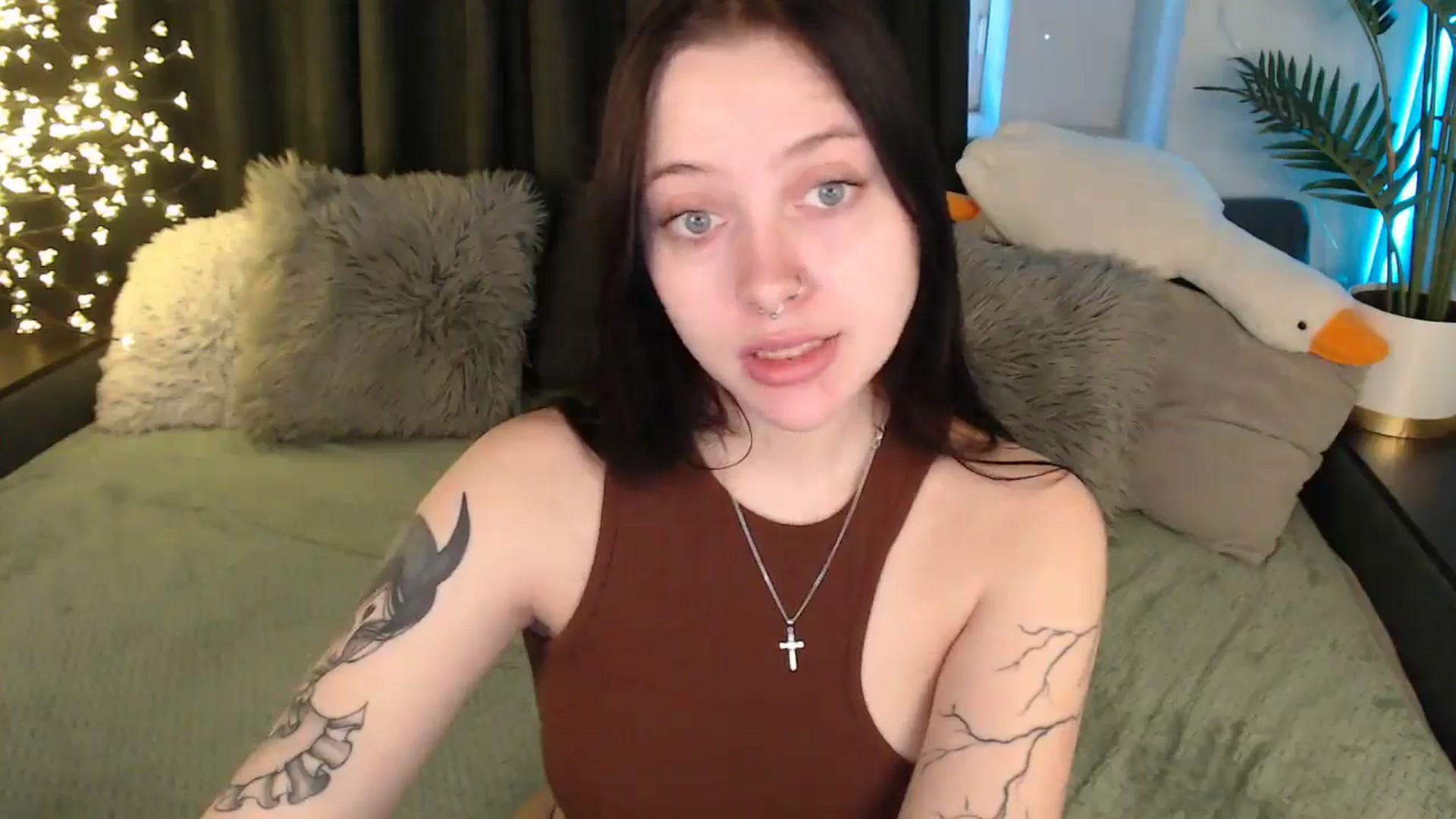 Gallery image thumbnail from SerenaSantos's myfreecams stream on, 01/06/2026, 10:18 image 9 of 20