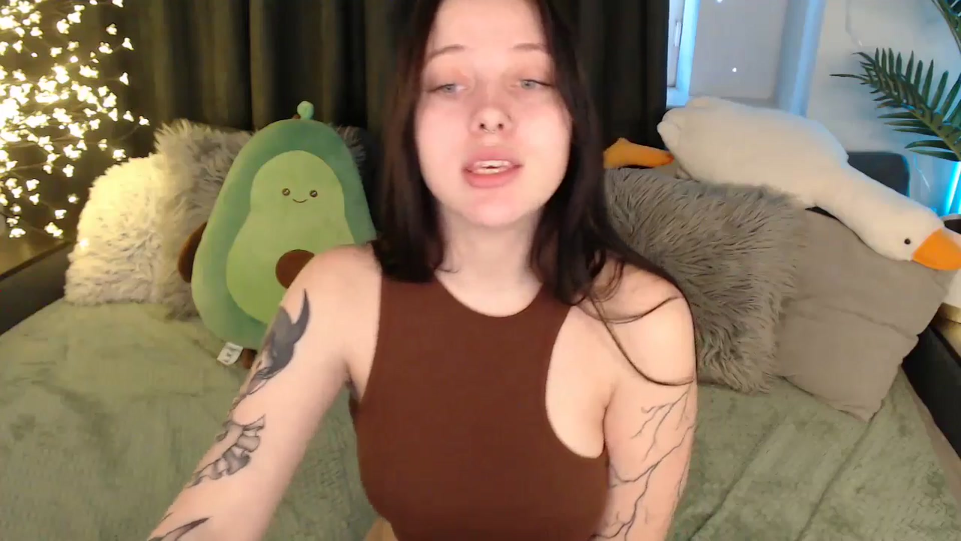 Gallery image thumbnail from SerenaSantos's myfreecams stream on, 01/06/2026, 10:52 image 15 of 20