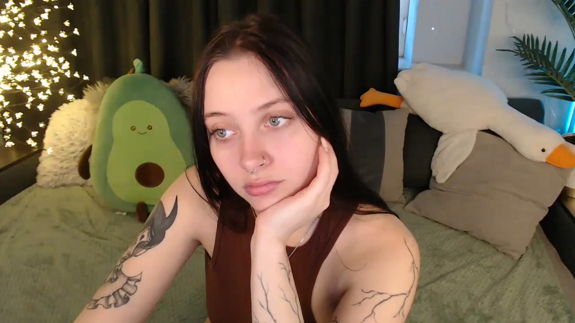 Gallery image thumbnail from SerenaSantos's myfreecams stream on, 01/06/2026, 12:03 image 5 of 20