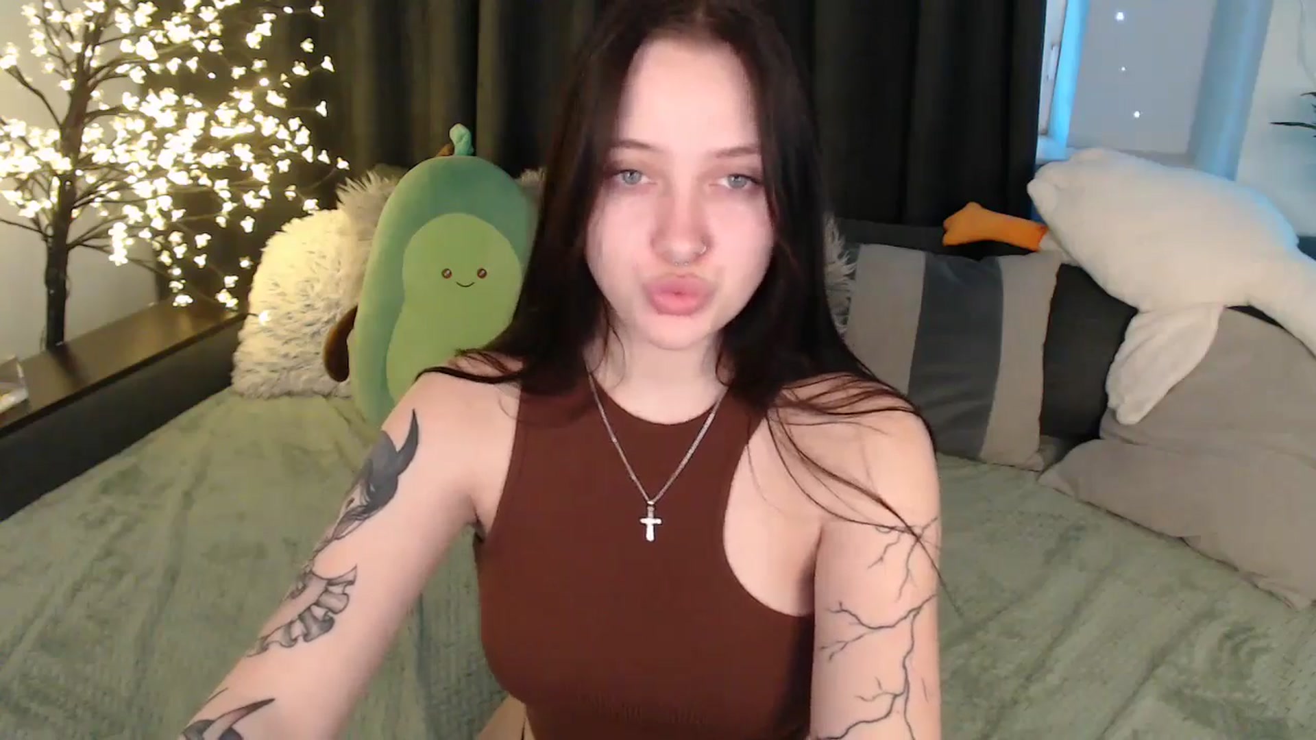 Gallery image thumbnail from SerenaSantos's myfreecams stream on, 01/06/2026, 13:39 image 13 of 20
