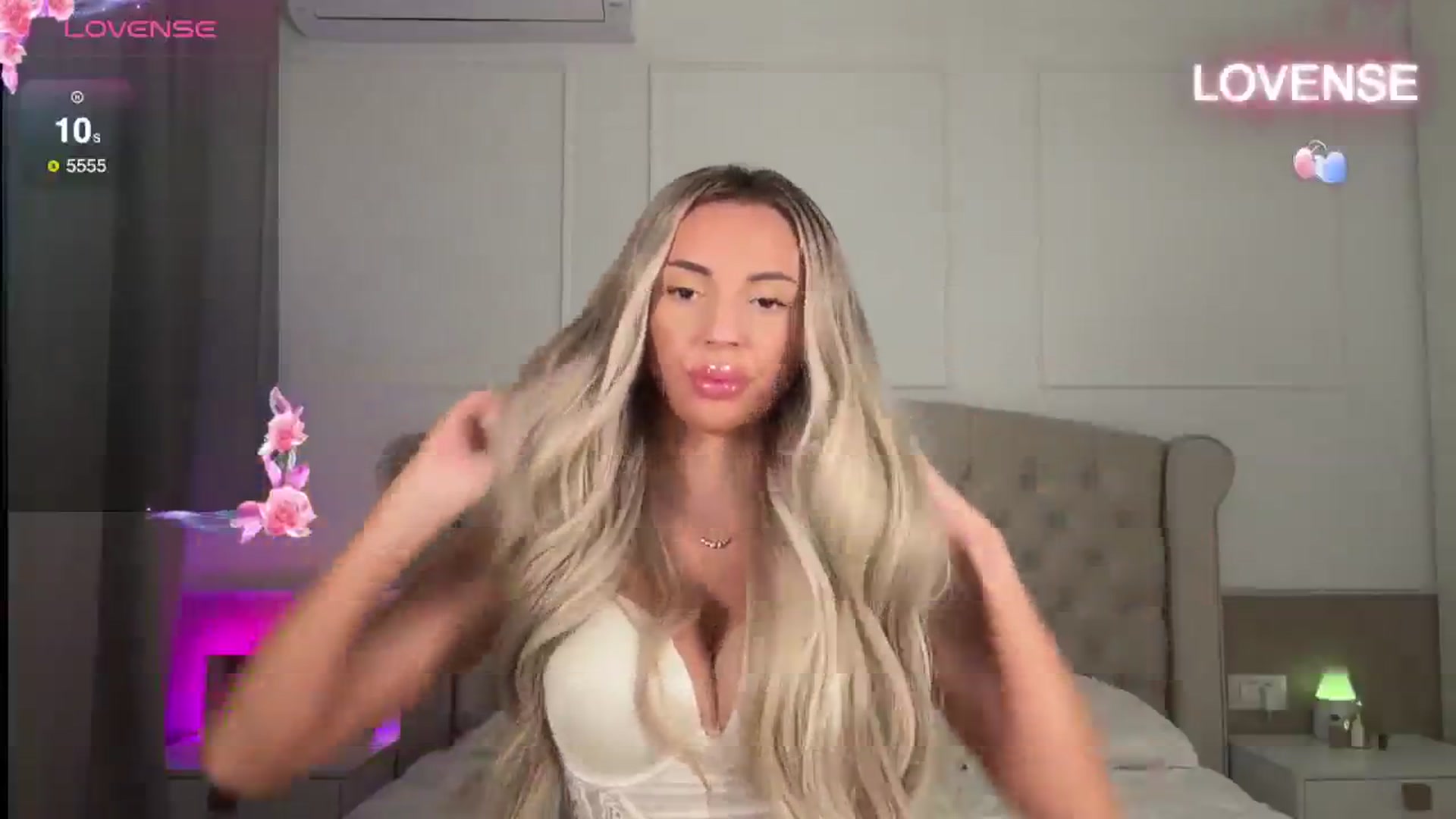 Gallery image thumbnail from Serena_Devine's myfreecams stream on, 01/15/2025, 05:04 image 3 of 20