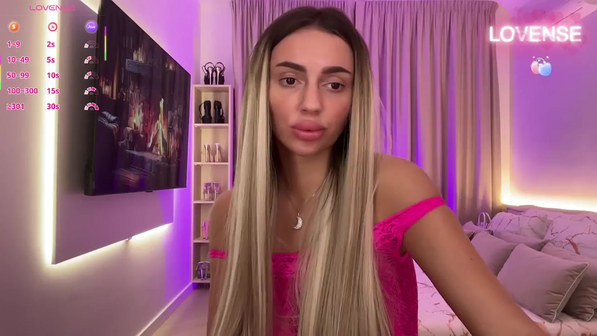 Gallery image thumbnail from Serena_Devine's myfreecams stream on, 07/28/2025, 03:08 image 4 of 20