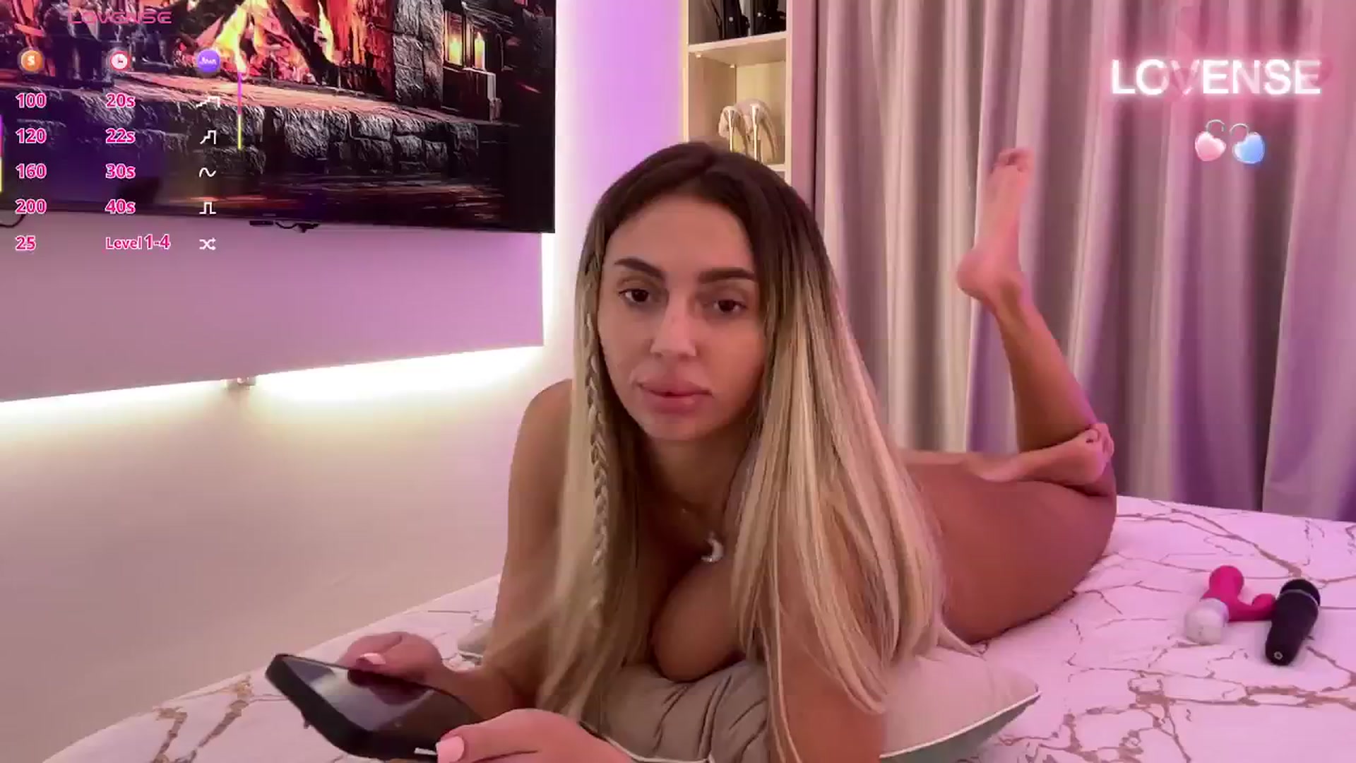 Gallery image thumbnail from Serena_Devine's myfreecams stream on, 08/04/2025, 03:06 image 8 of 20
