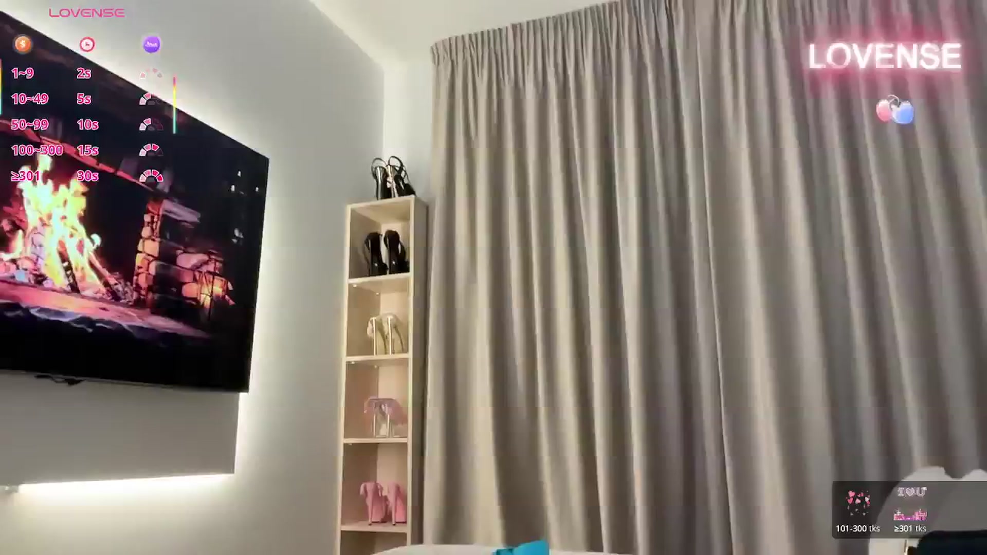 Gallery image thumbnail from Serena_Devine's myfreecams stream on, 08/06/2025, 07:08 image 3 of 20