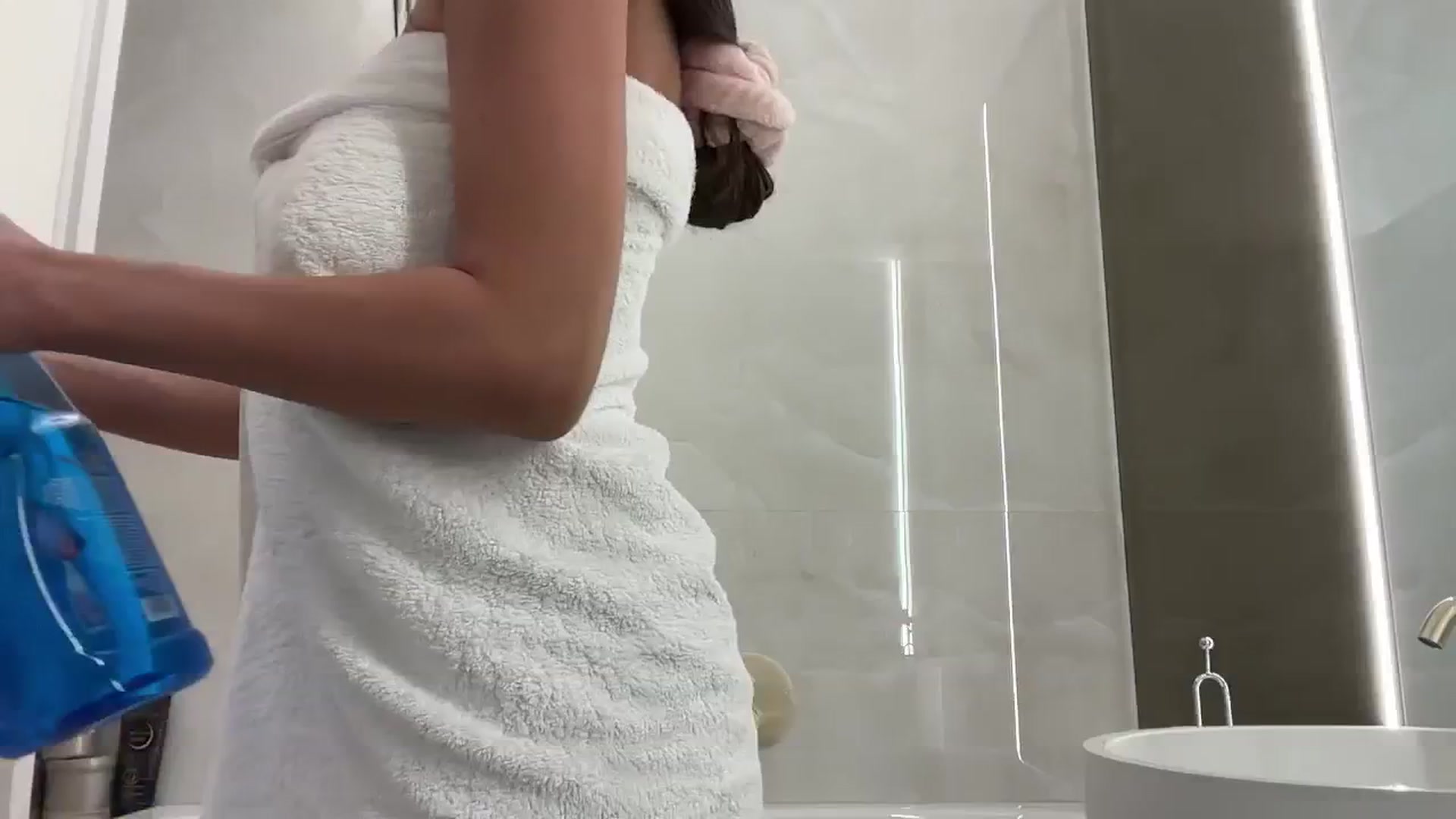 Gallery image thumbnail from Serena_Devine's myfreecams stream on, 09/02/2025, 05:25 image 6 of 20