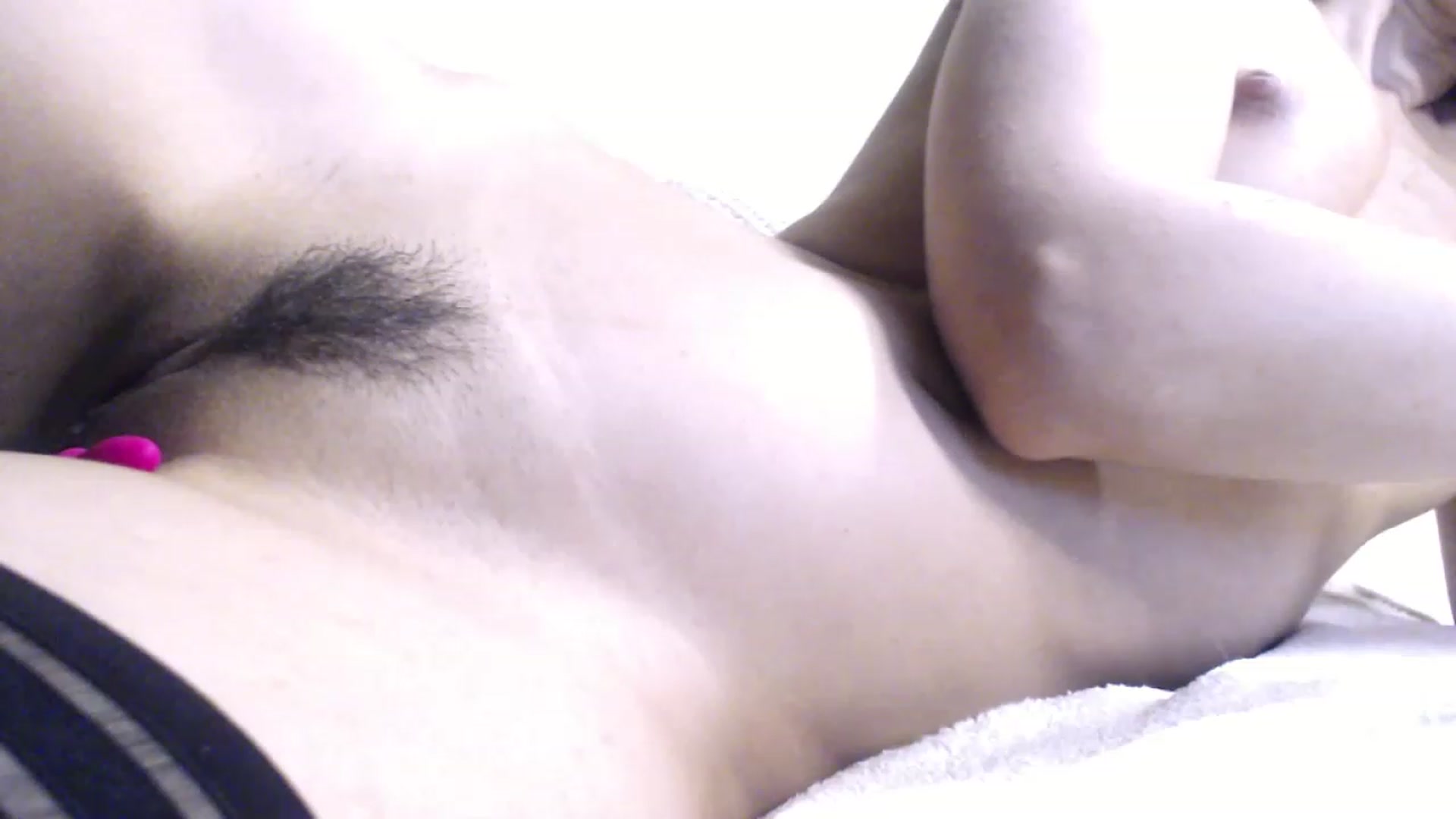 Gallery image thumbnail from Serena_Kiss's myfreecams stream on, 01/02/2023, 18:40 image 17 of 20