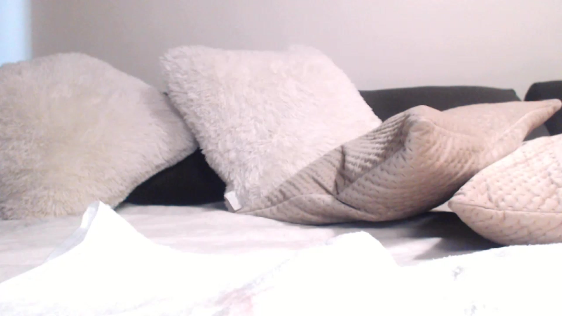 Gallery image thumbnail from Serena_Kiss's myfreecams stream on, 05/19/2023, 18:30 image 11 of 20