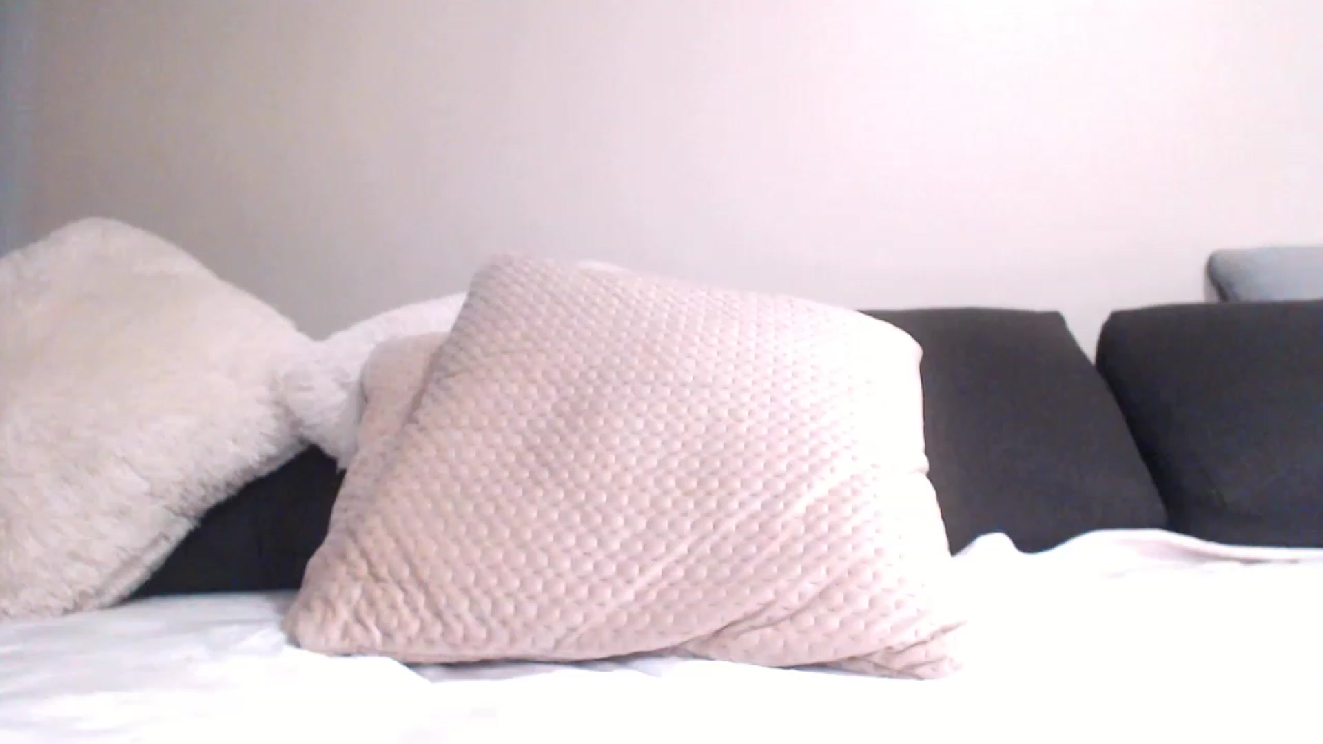 Gallery image thumbnail from Serena_Kiss's myfreecams stream on, 06/11/2023, 20:03 image 8 of 20
