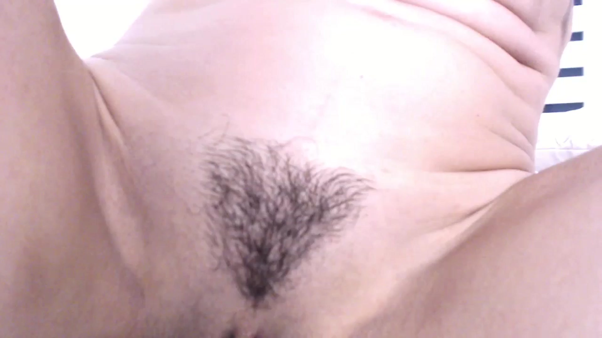 Gallery image thumbnail from Serena_Kiss's myfreecams stream on, 02/22/2024, 20:11 image 7 of 20