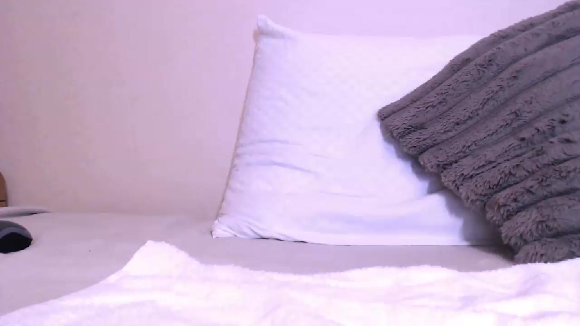 Gallery image thumbnail from Serena_Kiss's myfreecams stream on, 06/20/2026, 20:39 image 12 of 20
