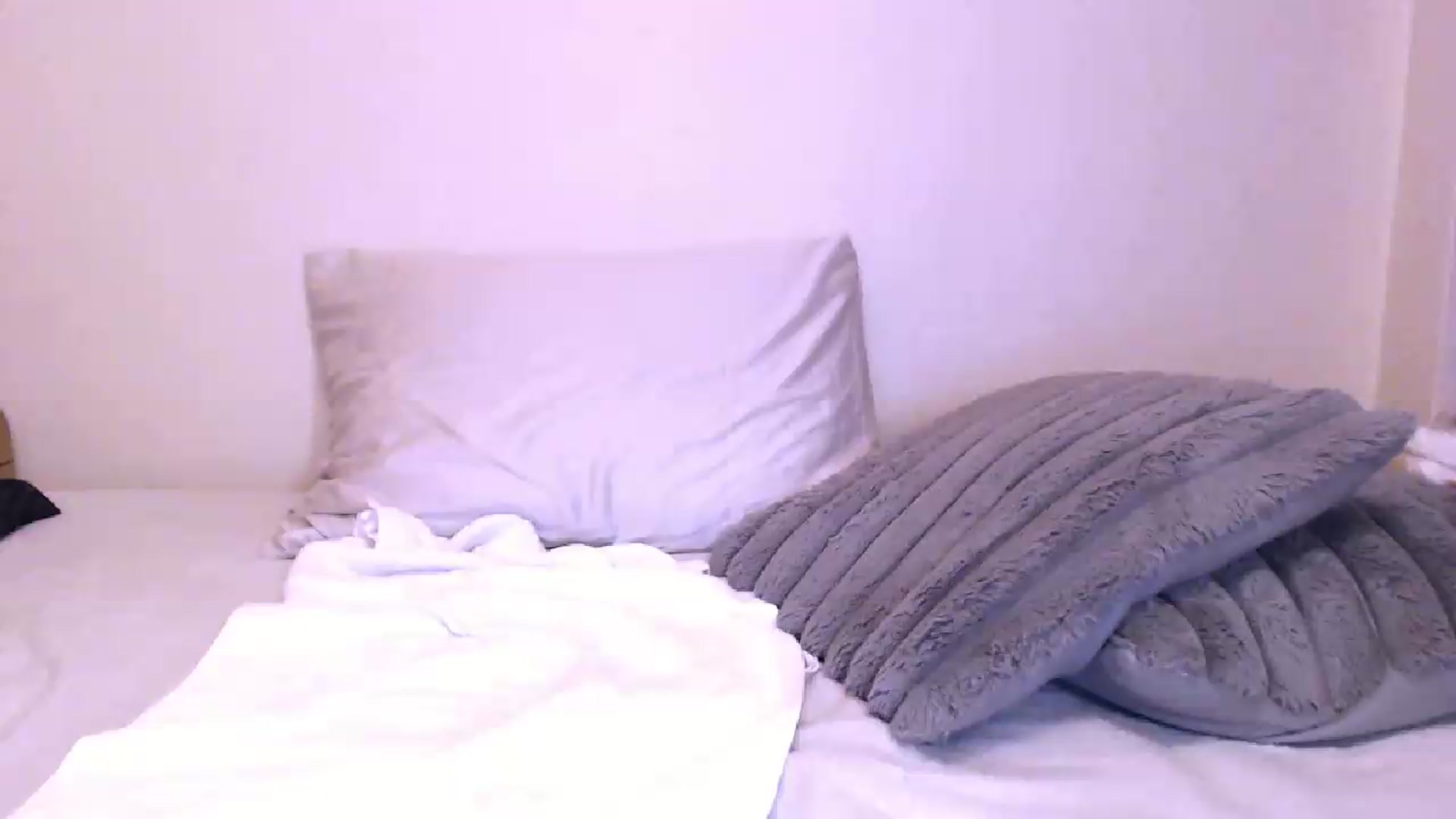 Gallery image thumbnail from Serena_Kiss's myfreecams stream on, 08/23/2026, 18:15 image 1 of 20