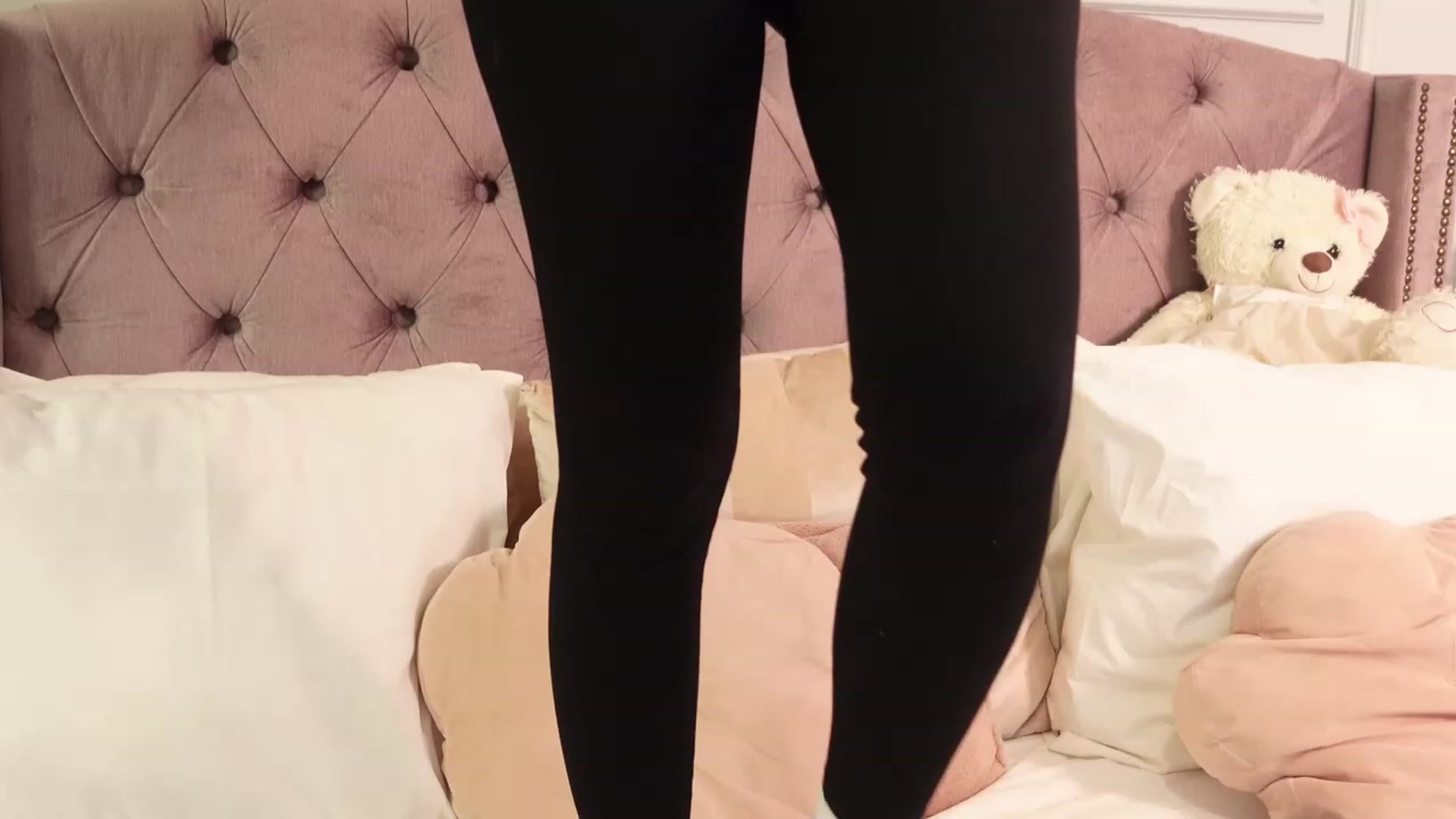 Gallery image thumbnail from Serena_Olsen's myfreecams stream on, 03/31/2023, 02:37 image 12 of 20