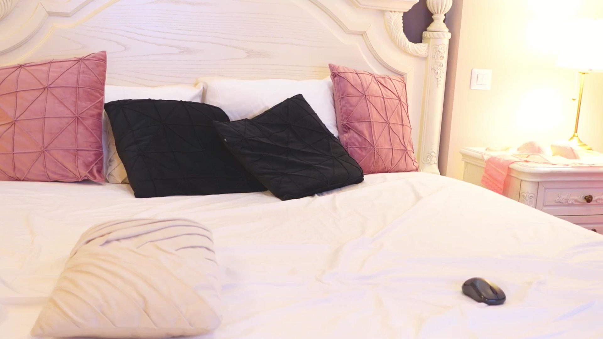 Gallery image thumbnail from Serena_Olsen's myfreecams stream on, 09/30/2024, 22:36 image 7 of 20
