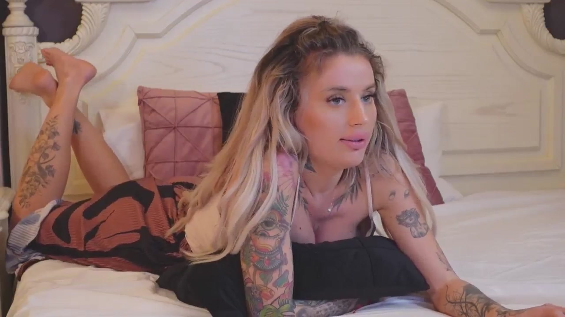 Gallery image thumbnail from Serena_Olsen's myfreecams stream on, 03/17/2025, 10:01 image 11 of 20