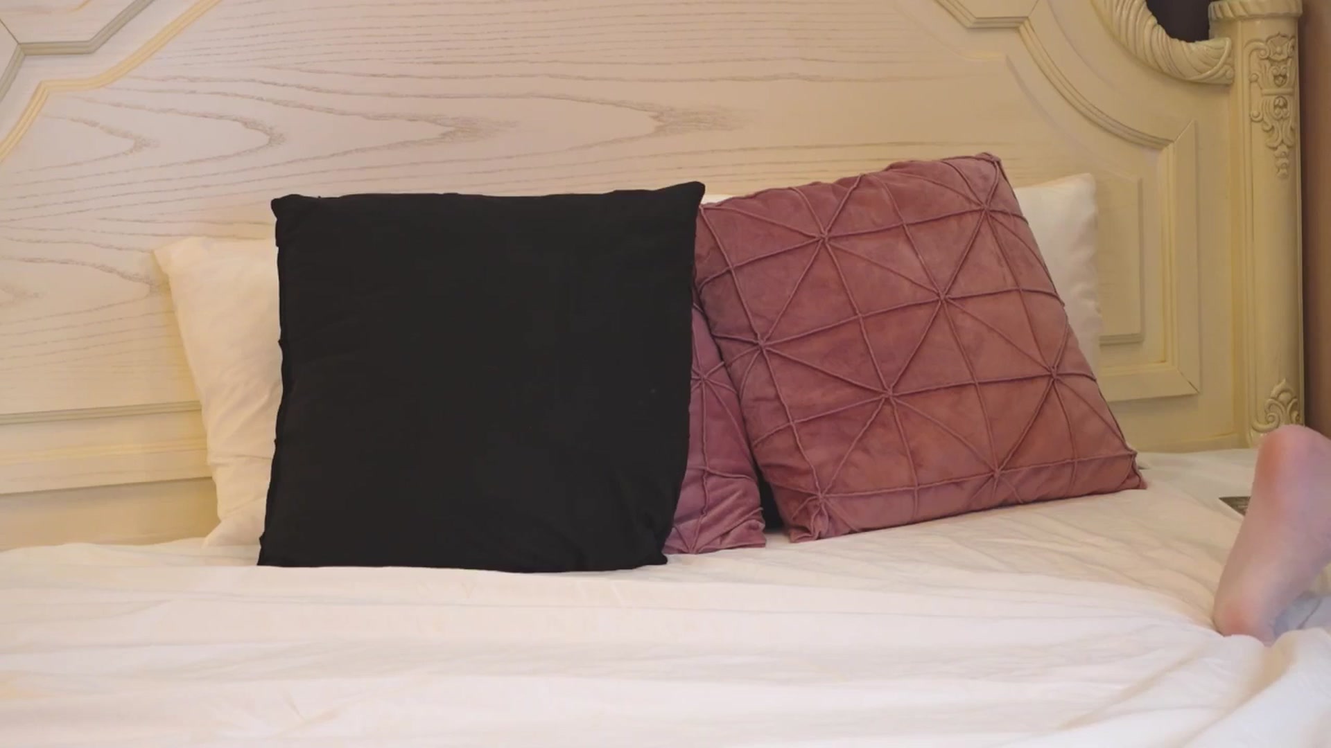 Gallery image thumbnail from Serena_Olsen's myfreecams stream on, 04/04/2025, 01:01 image 4 of 20