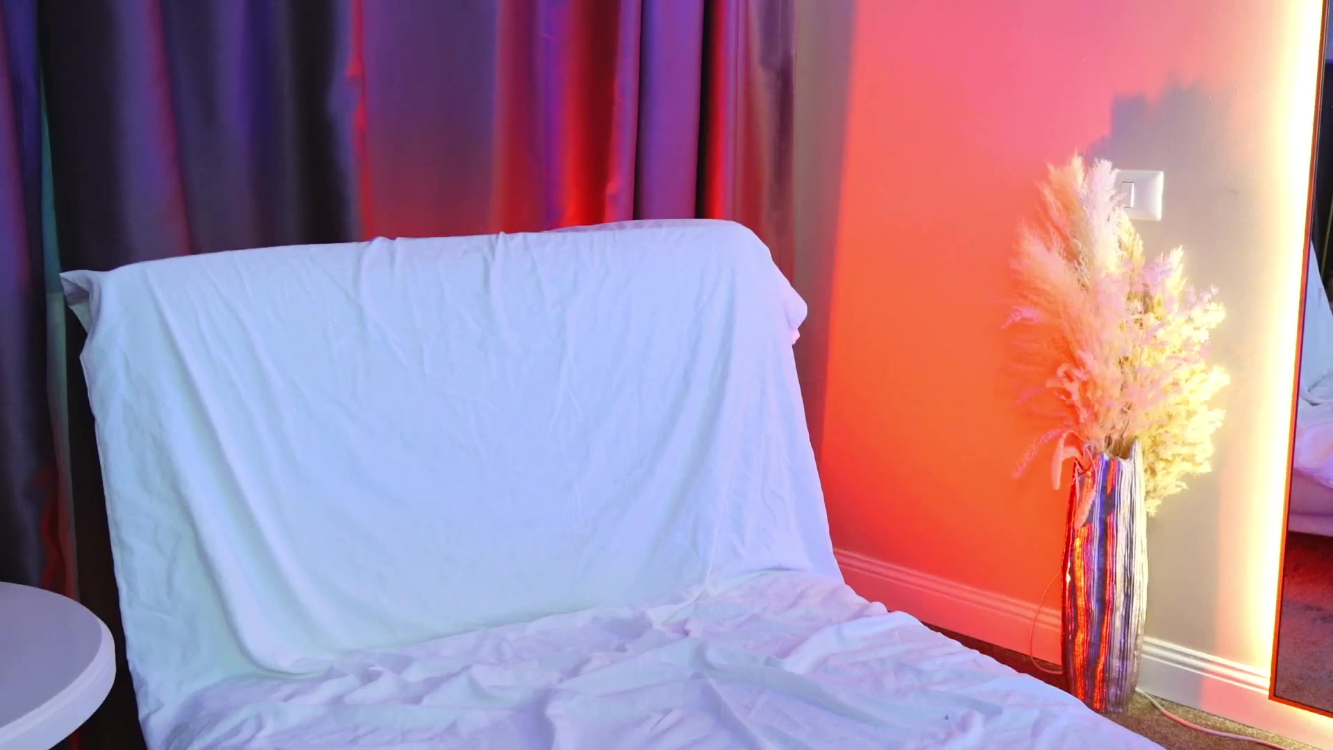 Gallery image thumbnail from Serena_Olsen's myfreecams stream on, 07/10/2025, 22:19 image 9 of 20