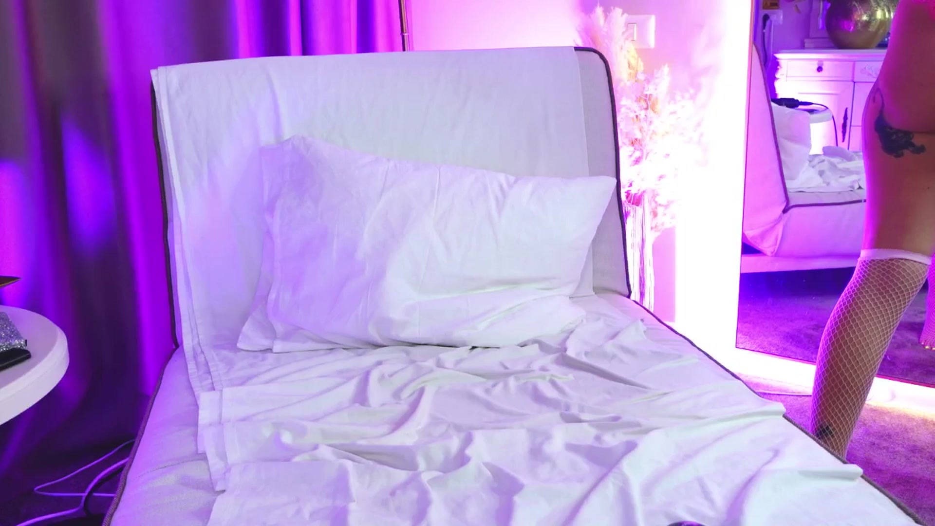 Gallery image thumbnail from Serena_Olsen's myfreecams stream on, 07/28/2025, 24:41 image 14 of 20