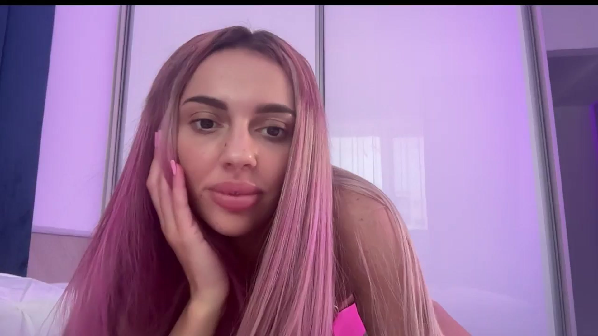 Gallery image thumbnail from Serena_Ramona's myfreecams stream on, 08/02/2024, 06:30 image 1 of 20