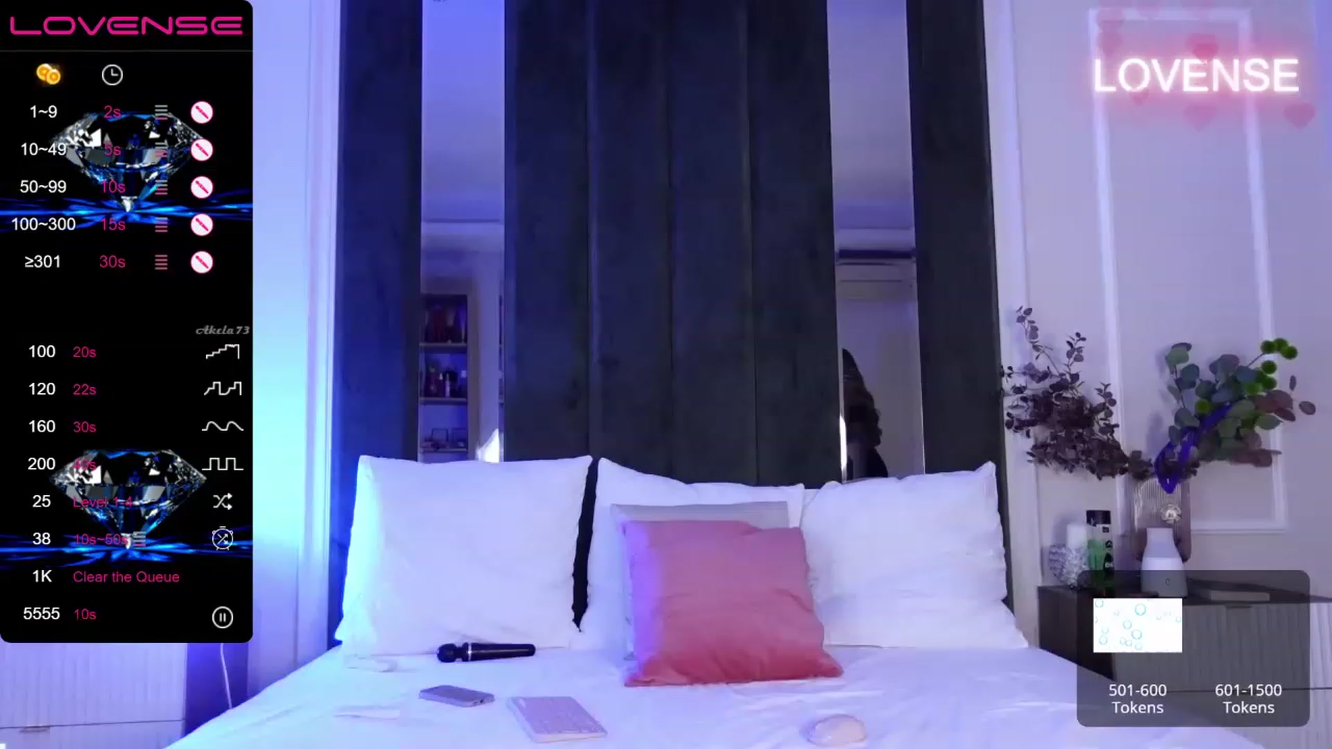Gallery image thumbnail from Serene_Brown's myfreecams stream on, 04/18/2023, 01:43 image 12 of 20