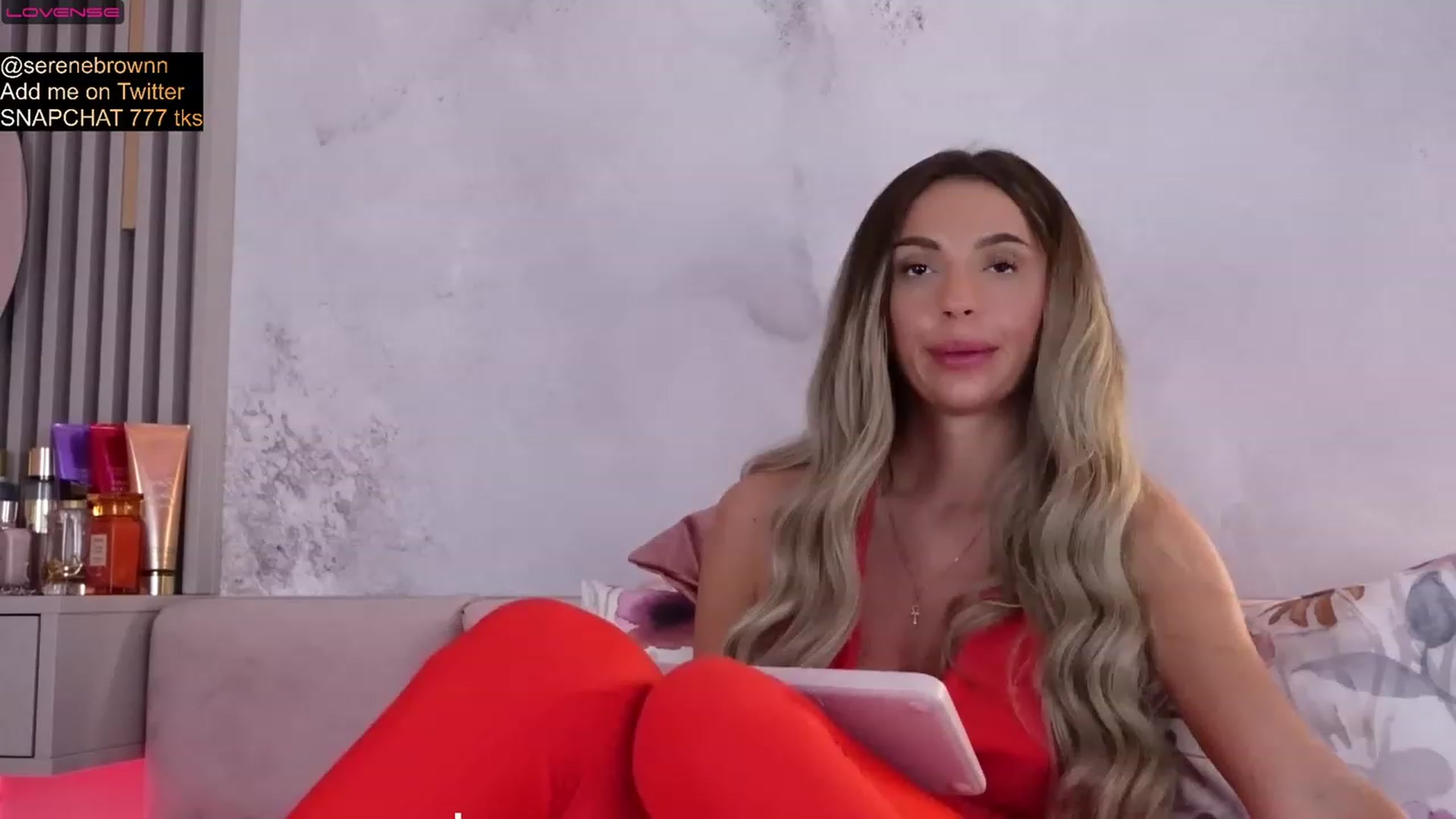 Gallery image thumbnail from Serene_Brown's myfreecams stream on, 06/28/2023, 24:32 image 15 of 20