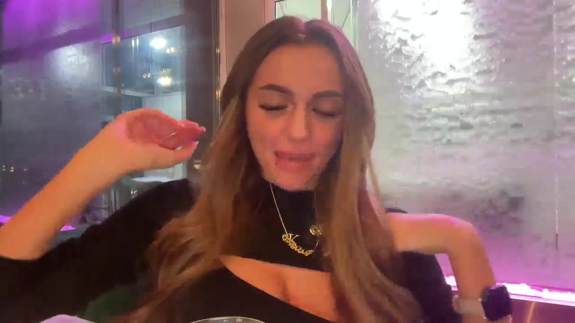 Gallery image thumbnail from Serene_Brown's myfreecams stream on, 10/02/2023, 21:08 image 10 of 20
