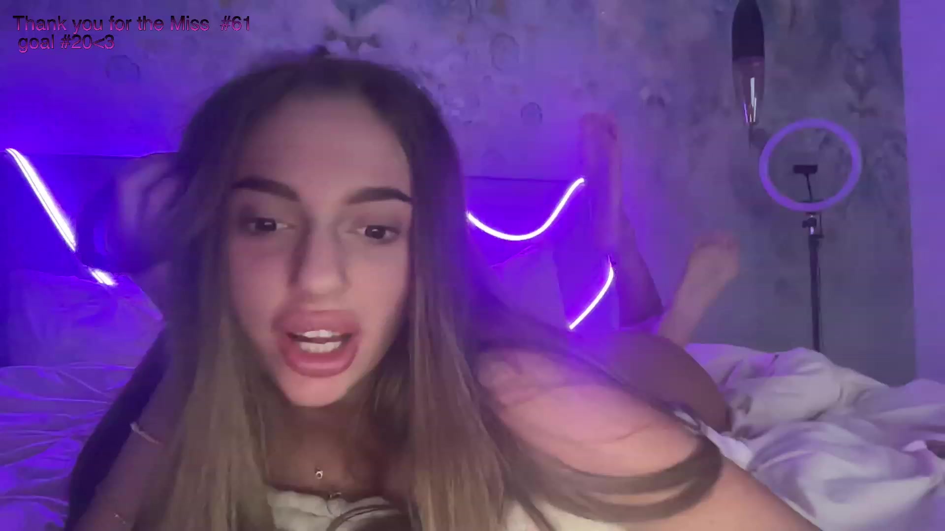 Gallery image thumbnail from Serene_Brown's myfreecams stream on, 11/11/2023, 22:36 image 16 of 20