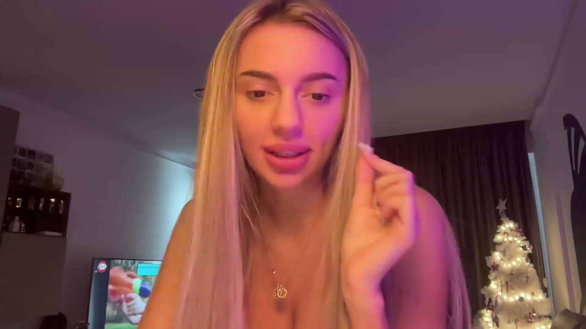 Gallery image thumbnail from Serene_Brown's myfreecams stream on, 12/07/2023, 12:46 image 17 of 20