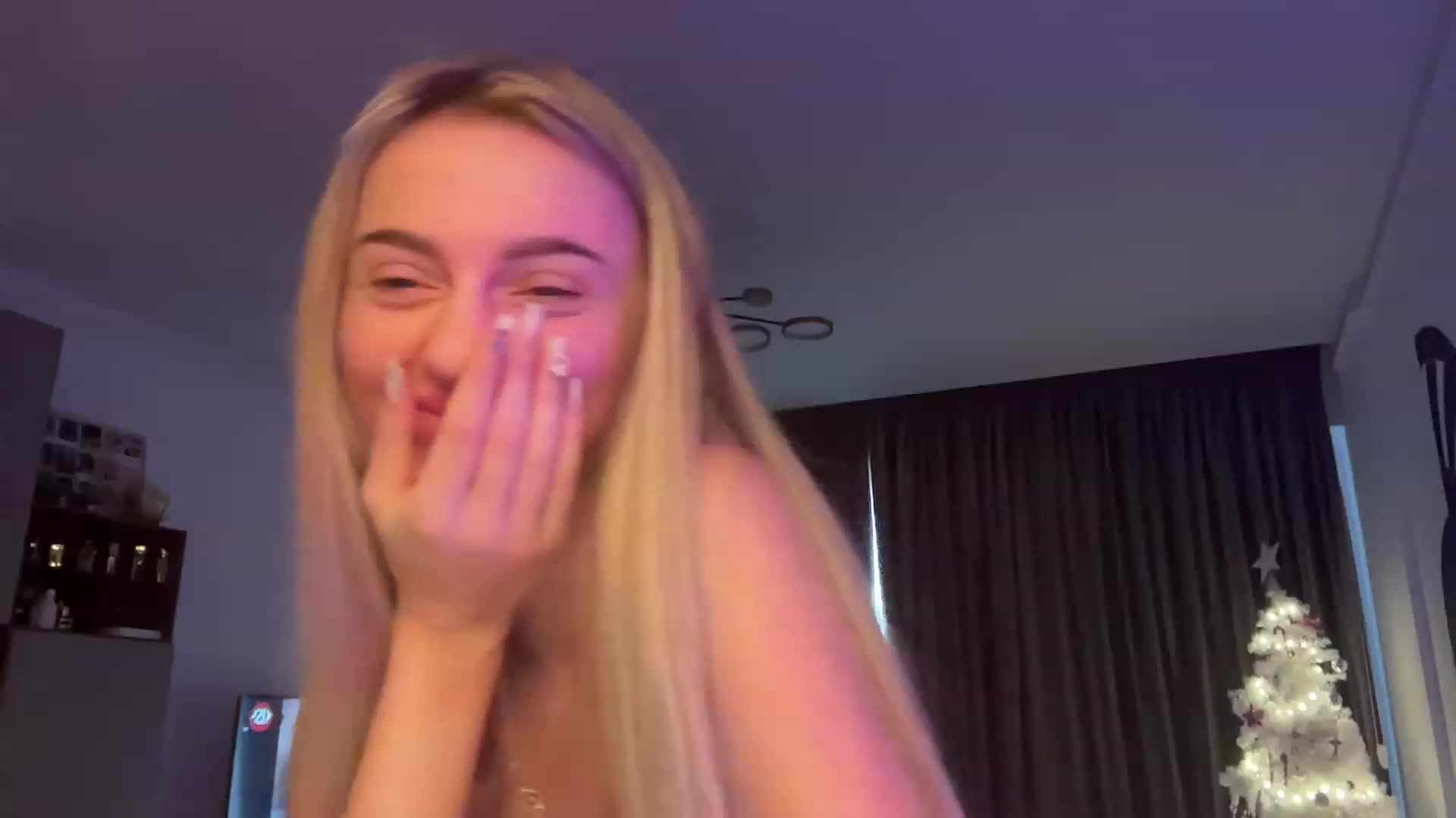 Gallery image thumbnail from Serene_Brown's myfreecams stream on, 12/07/2023, 12:46 image 18 of 20