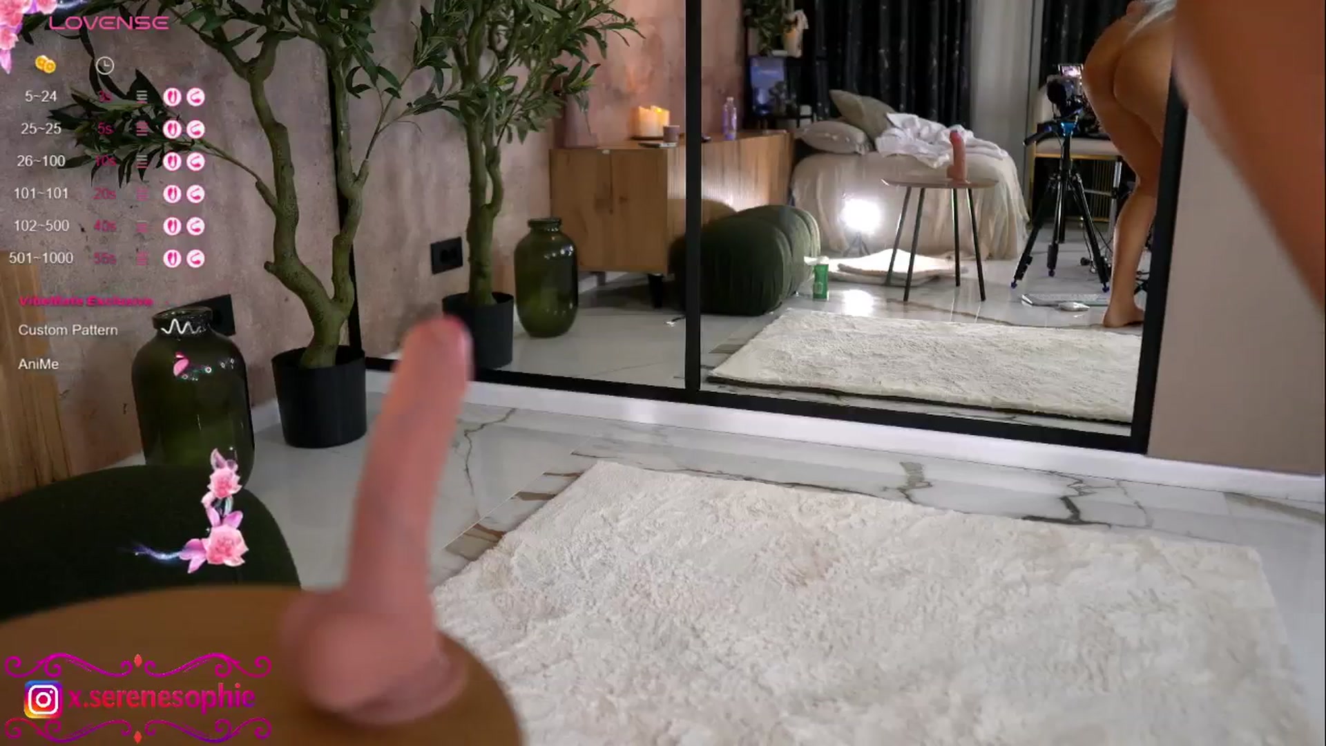 Gallery image thumbnail from Serene_Sophie's myfreecams stream on, 08/06/2025, 05:17 image 8 of 20