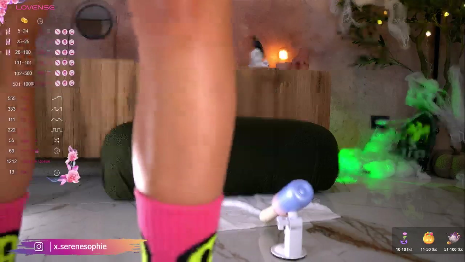 Gallery image thumbnail from Serene_Sophie's myfreecams stream on, 10/25/2025, 22:10 image 4 of 20