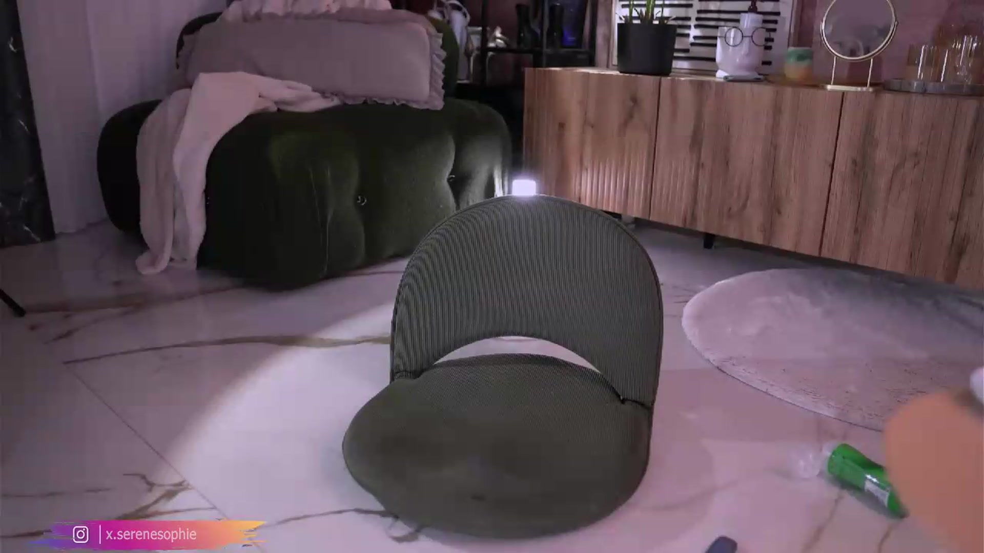 Gallery image thumbnail from Serene_Sophie's myfreecams stream on, 08/23/2026, 22:47 image 6 of 20
