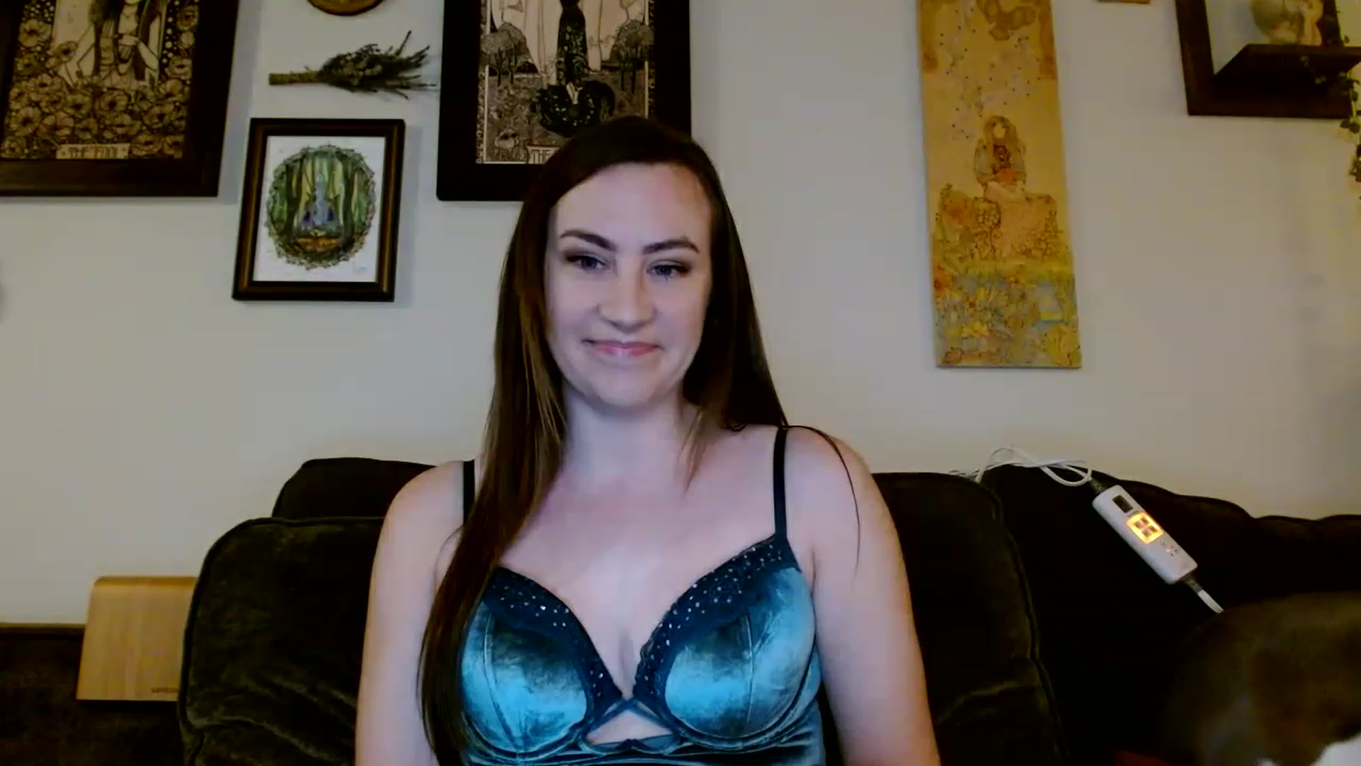 Gallery image thumbnail from Serenity's myfreecams stream on, 12/04/2022, 03:38 image 8 of 20