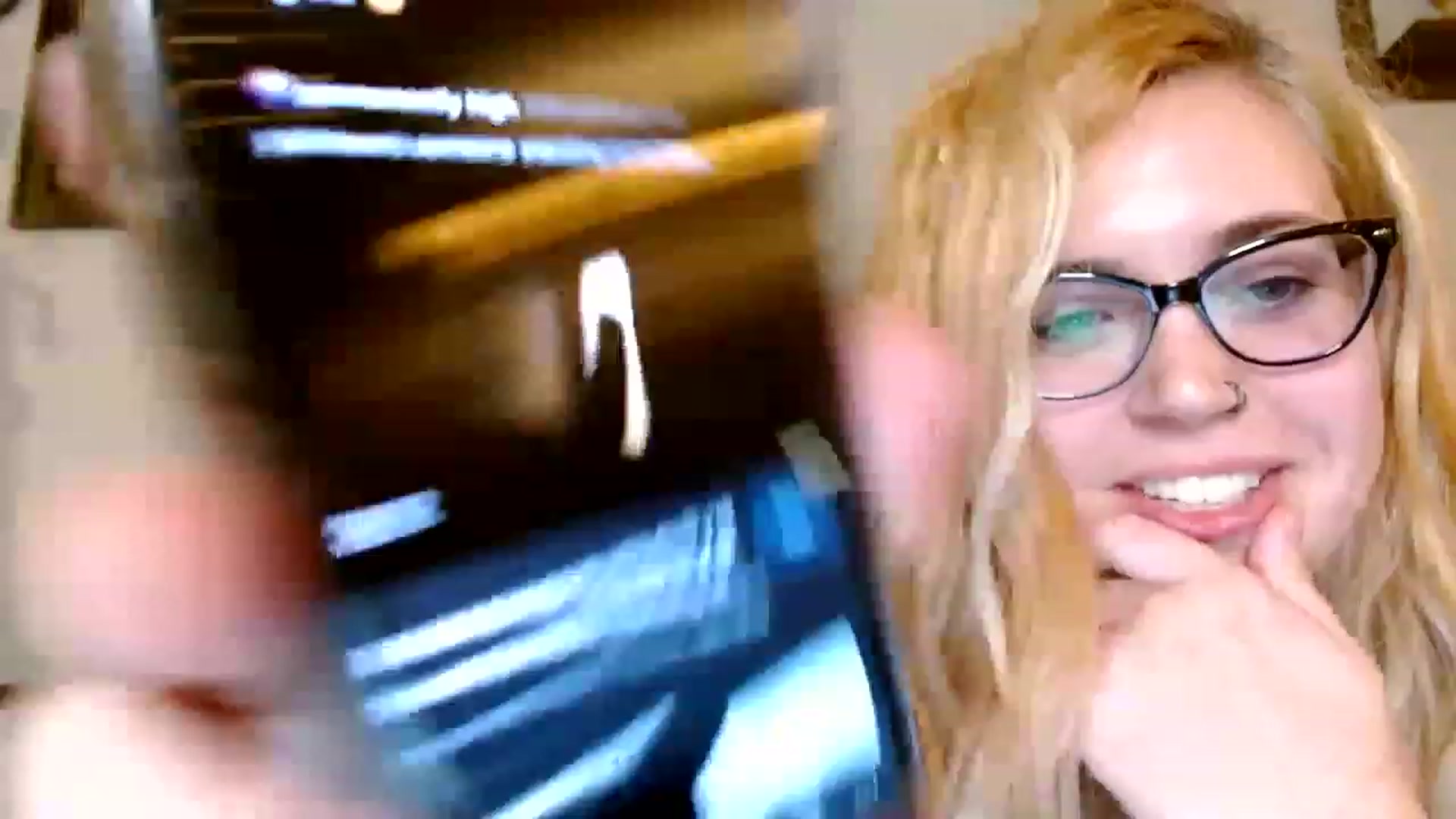 Gallery image thumbnail from Serenity's myfreecams stream on, 12/04/2022, 07:19 image 6 of 20