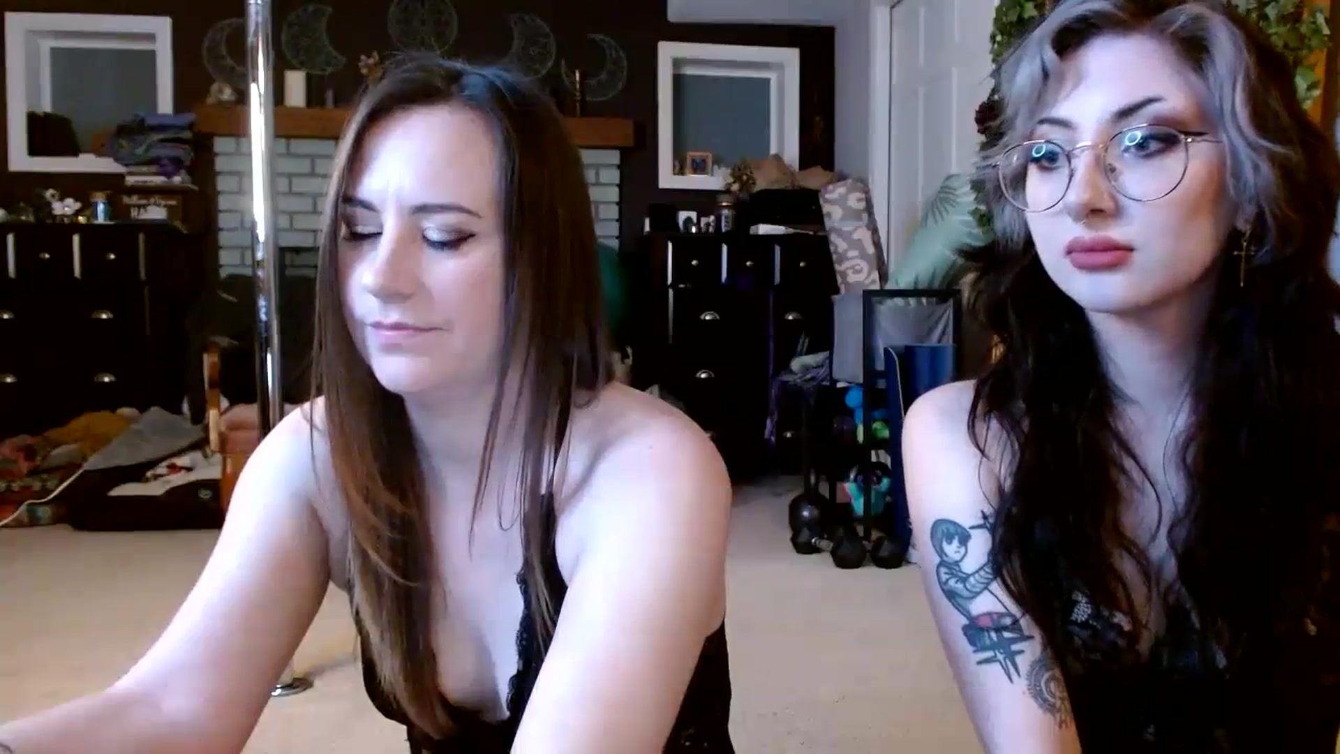 Gallery image thumbnail from Serenity's myfreecams stream on, 01/12/2024, 04:51 image 6 of 20