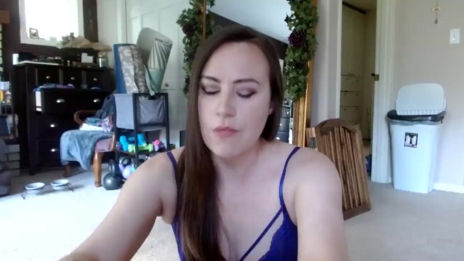 Gallery image thumbnail from Serenity's myfreecams stream on, 05/22/2024, 22:41 image 3 of 20