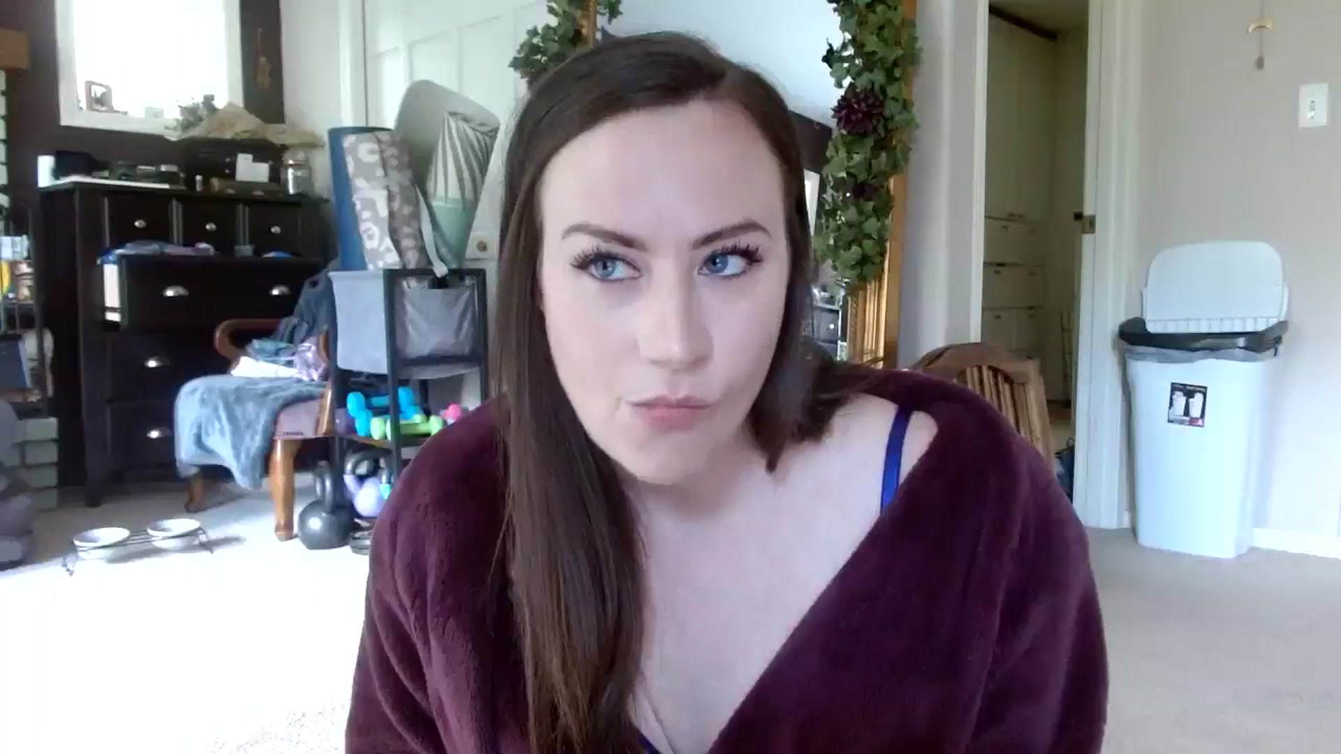 Gallery image thumbnail from Serenity's myfreecams stream on, 05/22/2024, 22:41 image 6 of 20