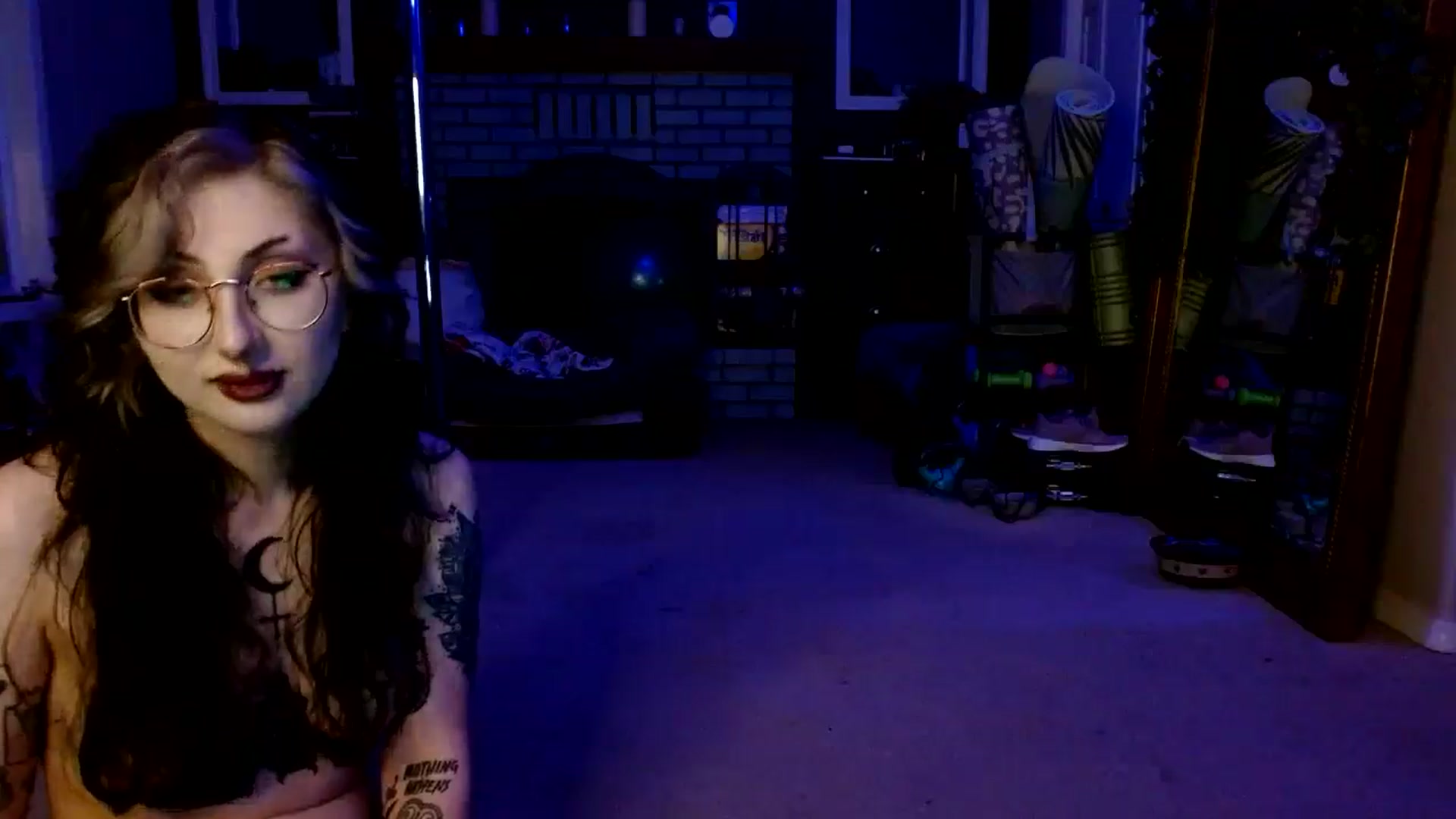 Gallery image thumbnail from Serenity's myfreecams stream on, 07/12/2024, 05:45 image 15 of 20