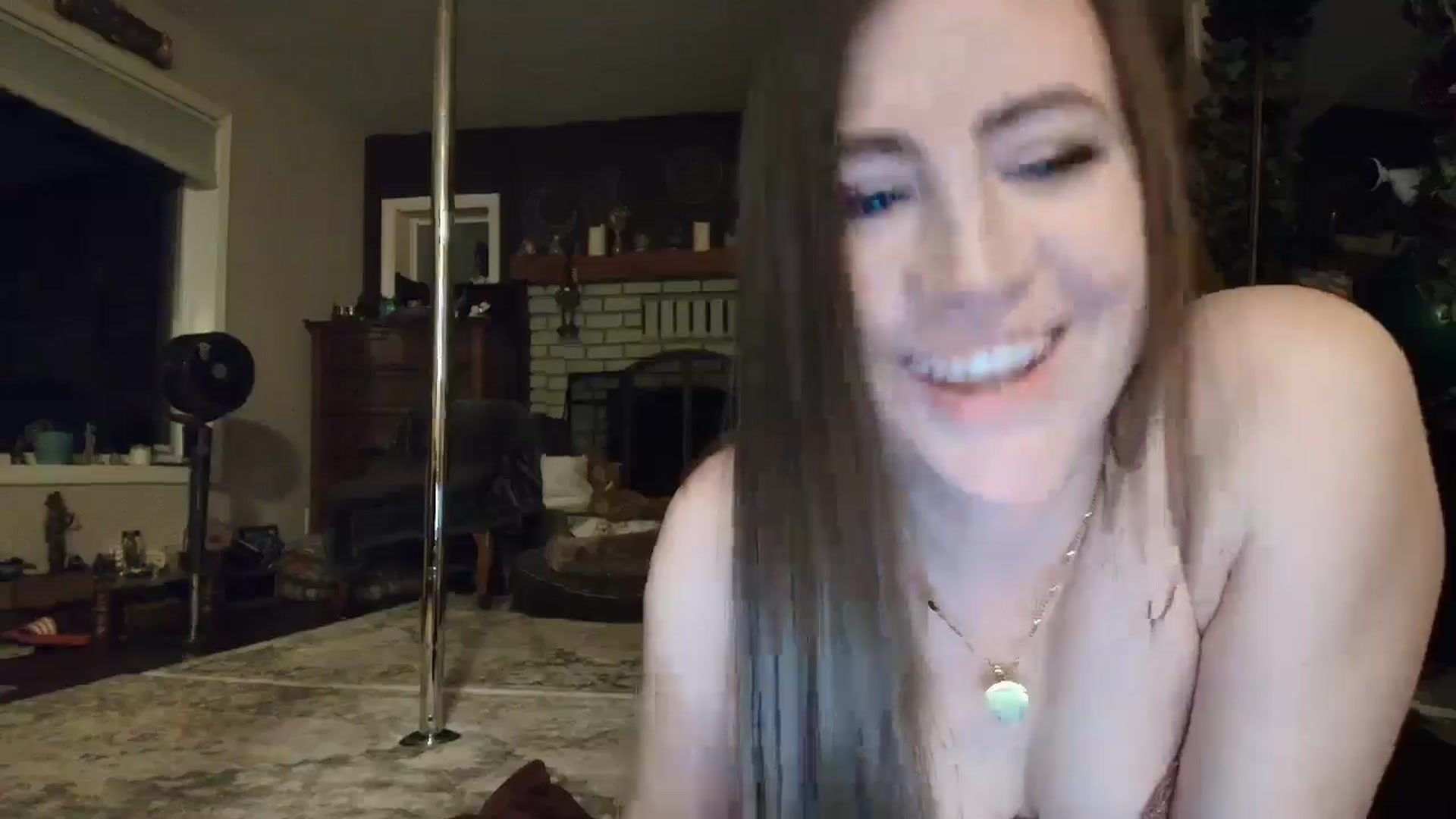 Gallery image thumbnail from Serenity's myfreecams stream on, 02/13/2025, 04:15 image 9 of 20