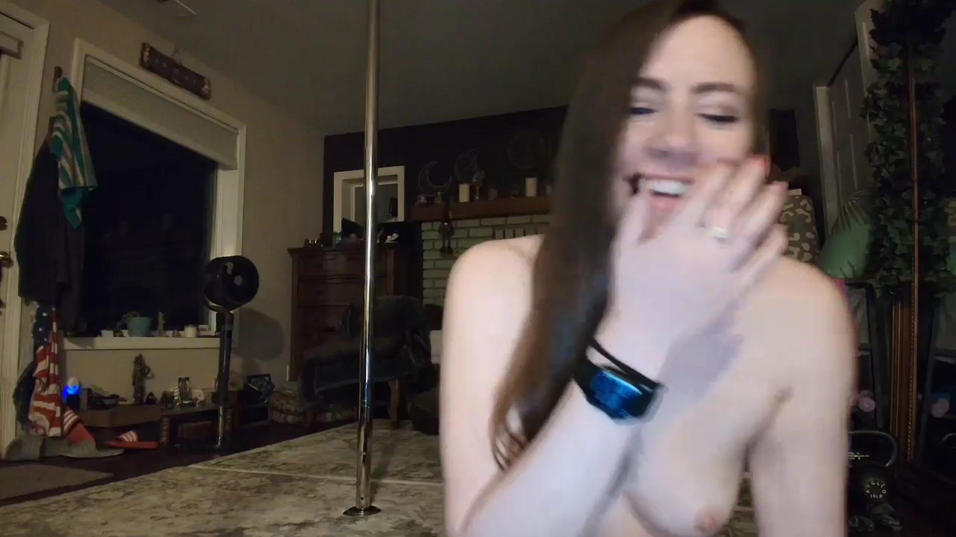 Gallery image thumbnail from Serenity's myfreecams stream on, 02/13/2025, 05:37 image 14 of 20
