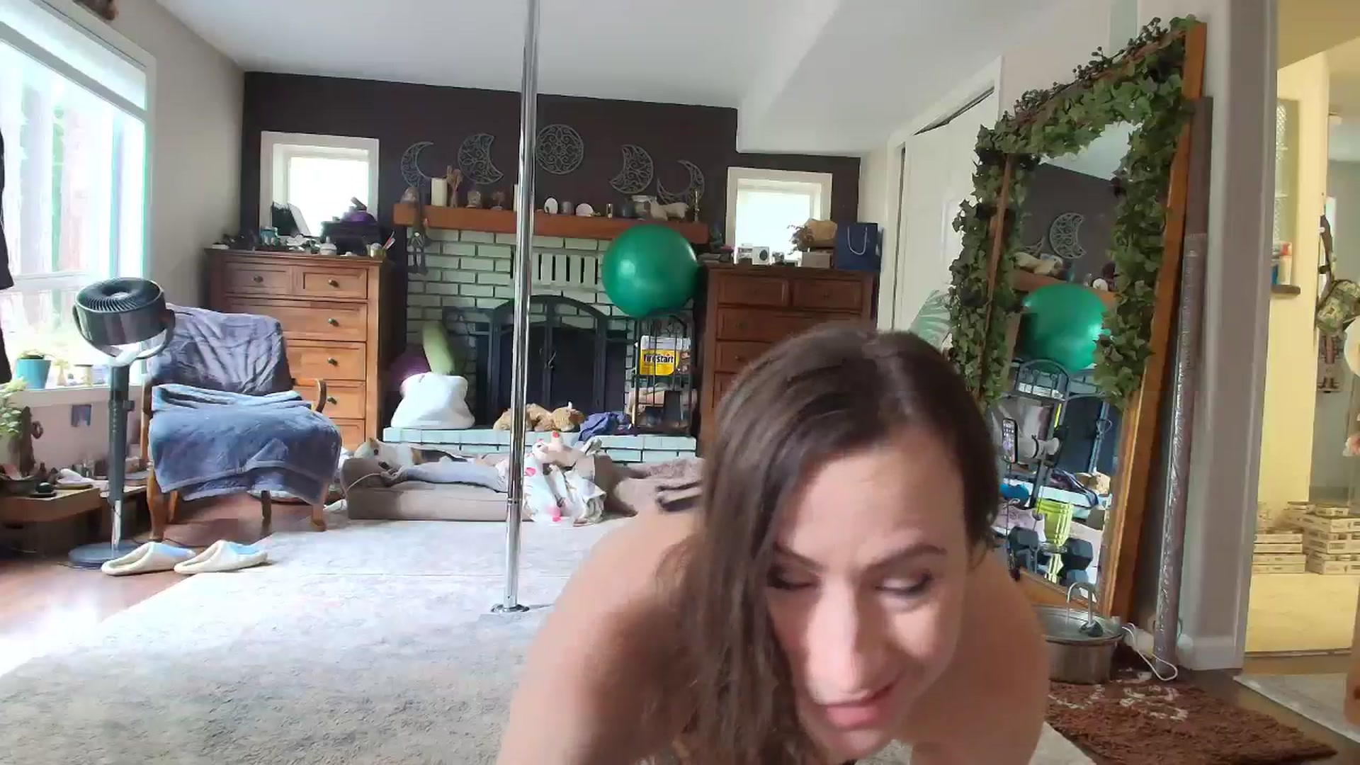 Gallery image thumbnail from Serenity's myfreecams stream on, 10/16/2025, 22:48 image 12 of 20
