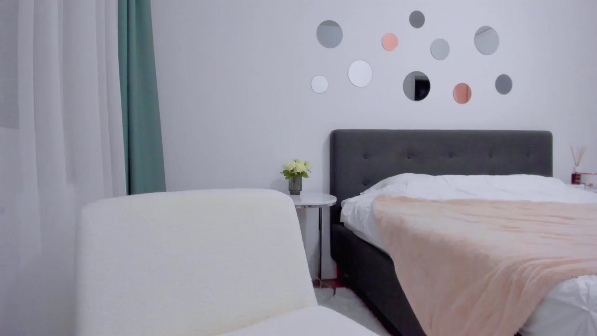 Gallery image thumbnail from Serenna__'s myfreecams stream on, 10/23/2024, 18:40 image 20 of 20