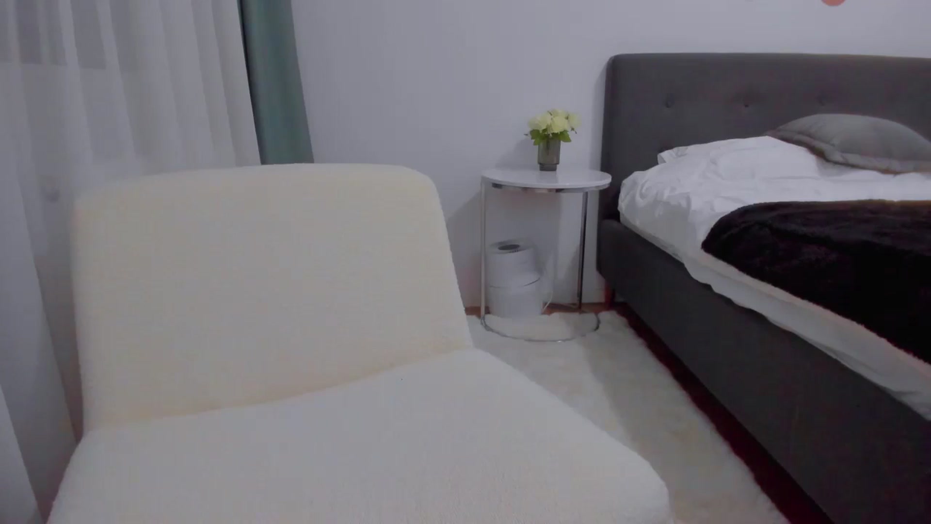 Gallery image thumbnail from Serenna__'s myfreecams stream on, 11/02/2024, 18:32 image 9 of 20
