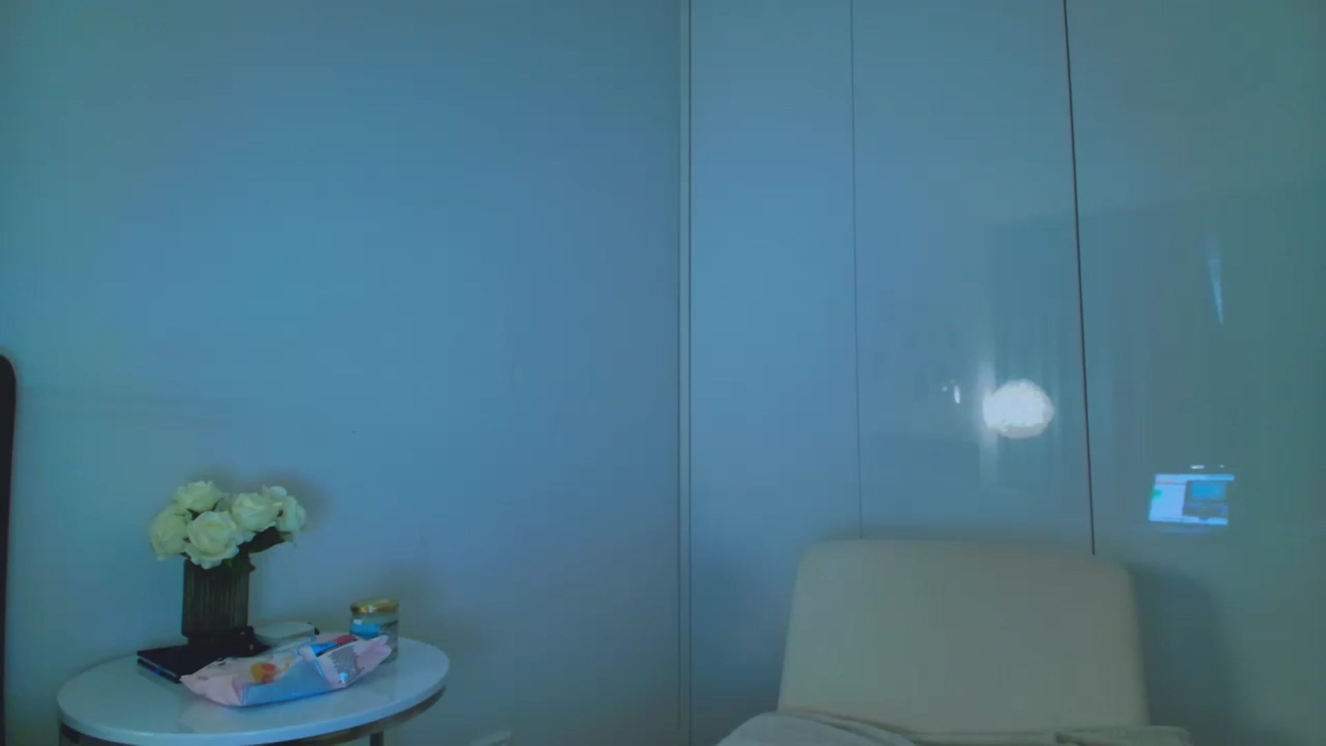 Gallery image thumbnail from Serenna__'s myfreecams stream on, 05/04/2025, 16:42 image 14 of 20