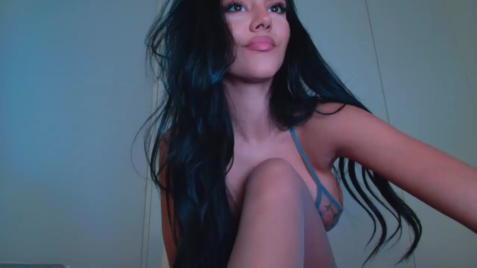 Gallery image thumbnail from Serenna__'s myfreecams stream on, 05/11/2025, 17:46 image 14 of 20