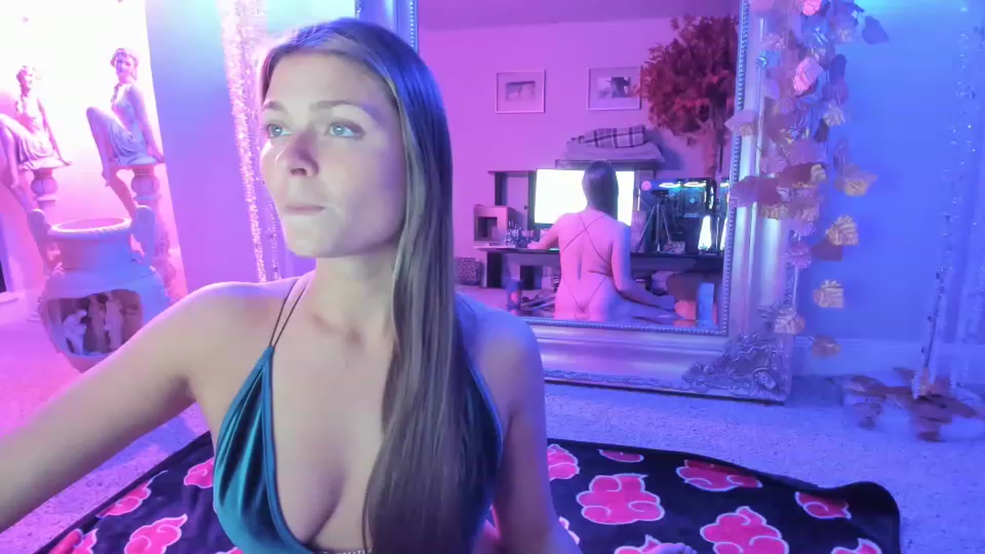 Gallery image thumbnail from Serina_'s myfreecams stream on, 11/21/2022, 04:39 image 3 of 20