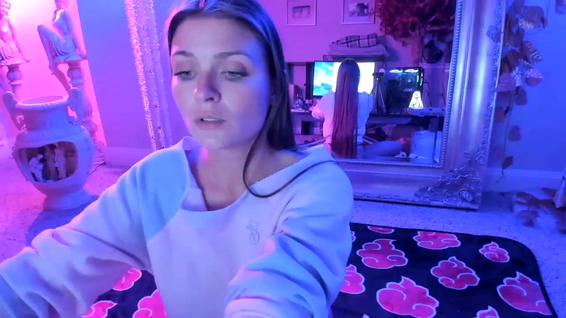 Gallery image thumbnail from Serina_'s myfreecams stream on, 11/22/2022, 11:14 image 4 of 20