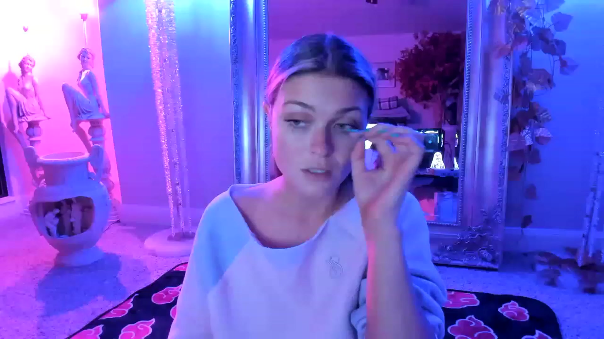 Gallery image thumbnail from Serina_'s myfreecams stream on, 11/22/2022, 11:14 image 7 of 20