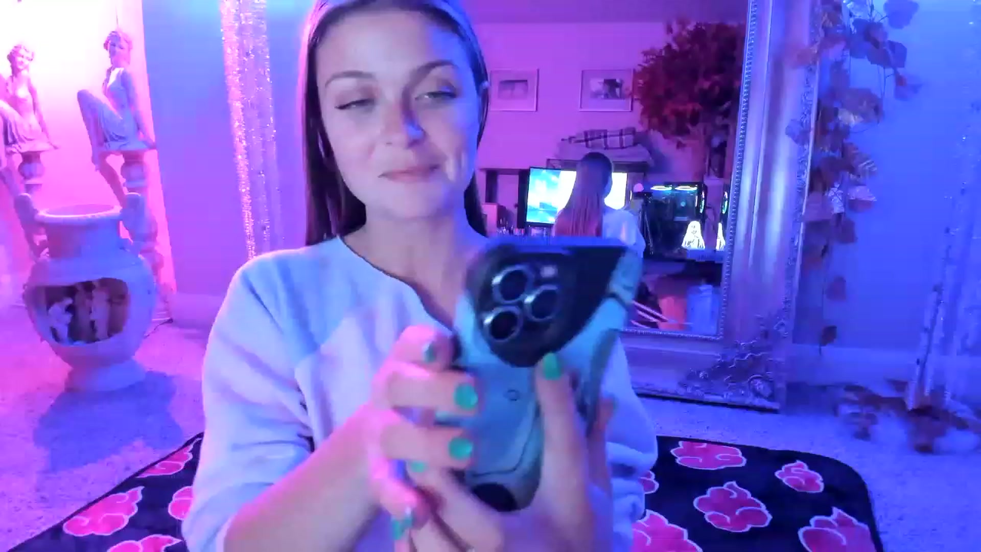 Gallery image thumbnail from Serina_'s myfreecams stream on, 11/22/2022, 11:14 image 18 of 20