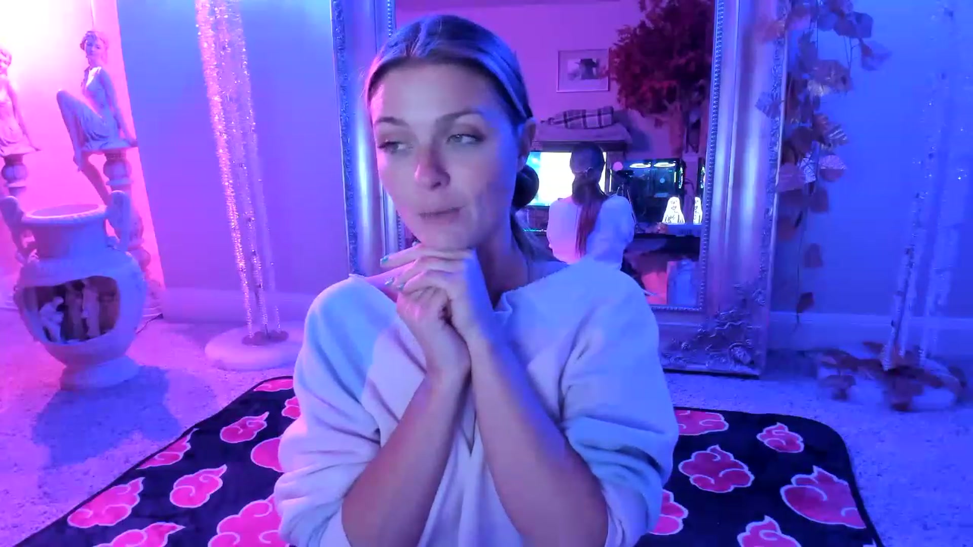 Gallery image thumbnail from Serina_'s myfreecams stream on, 11/22/2022, 11:14 image 8 of 20