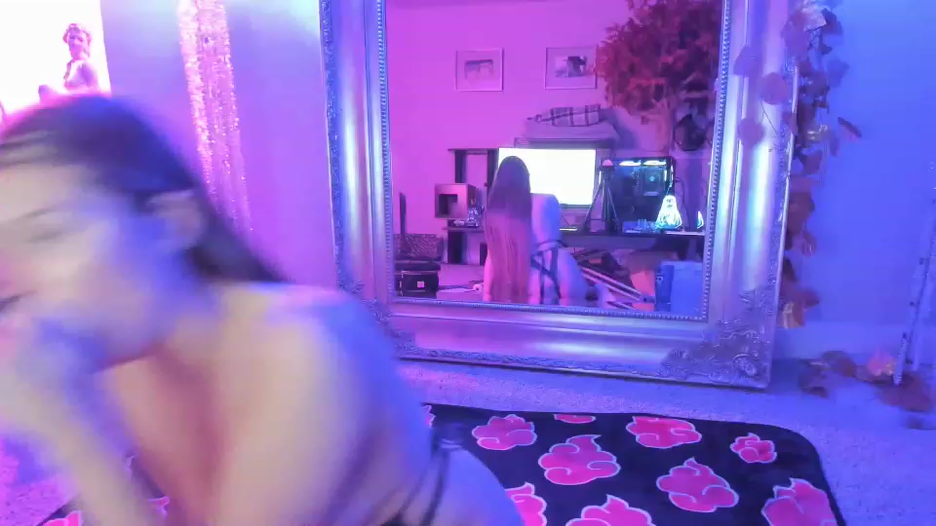 Gallery image thumbnail from Serina_'s myfreecams stream on, 11/23/2022, 10:02 image 1 of 20